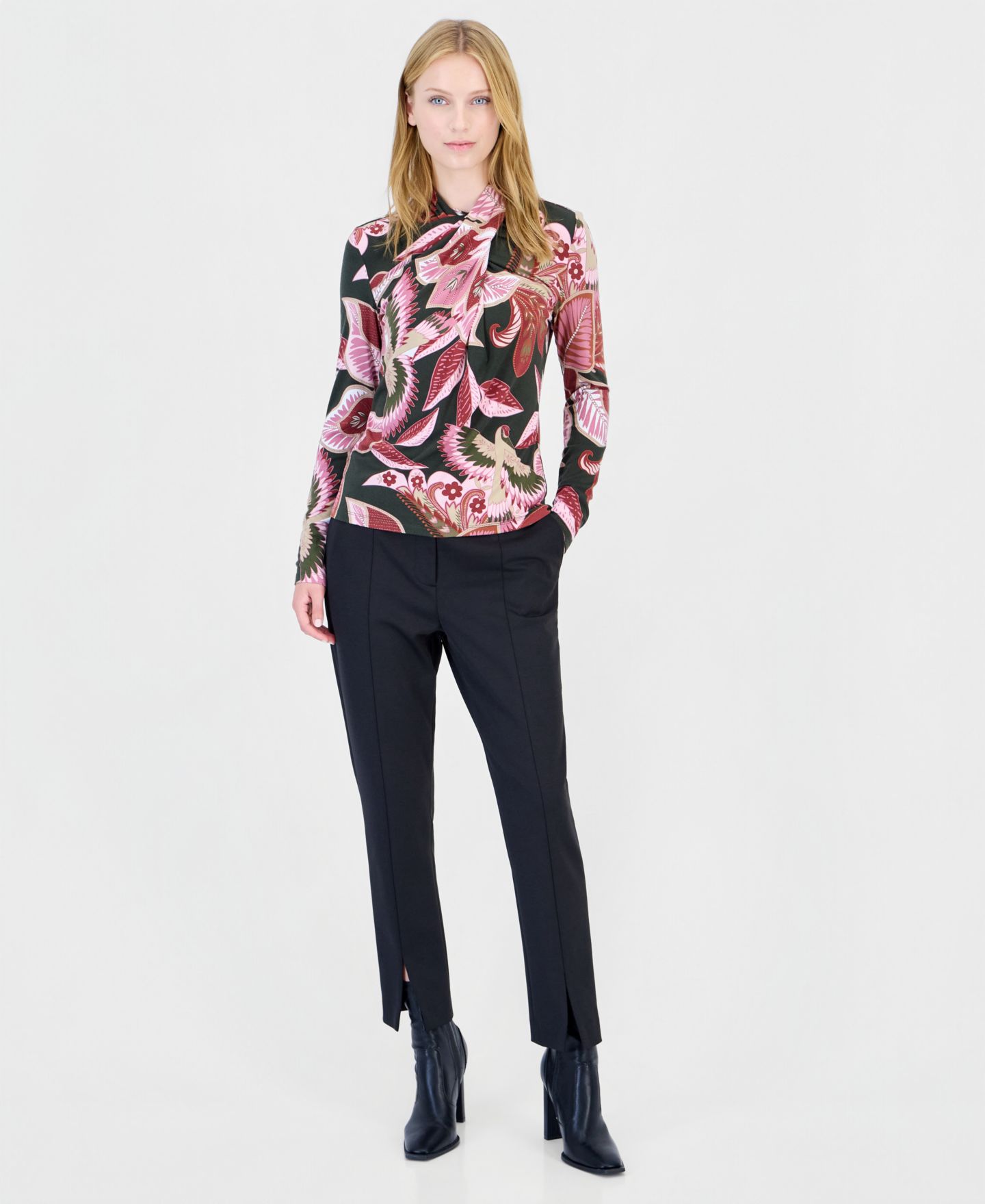 Женская блузка T Tahari Long-Sleeve Mock-Neck Floral-Print, цвет: Rio Paradise — фото 2