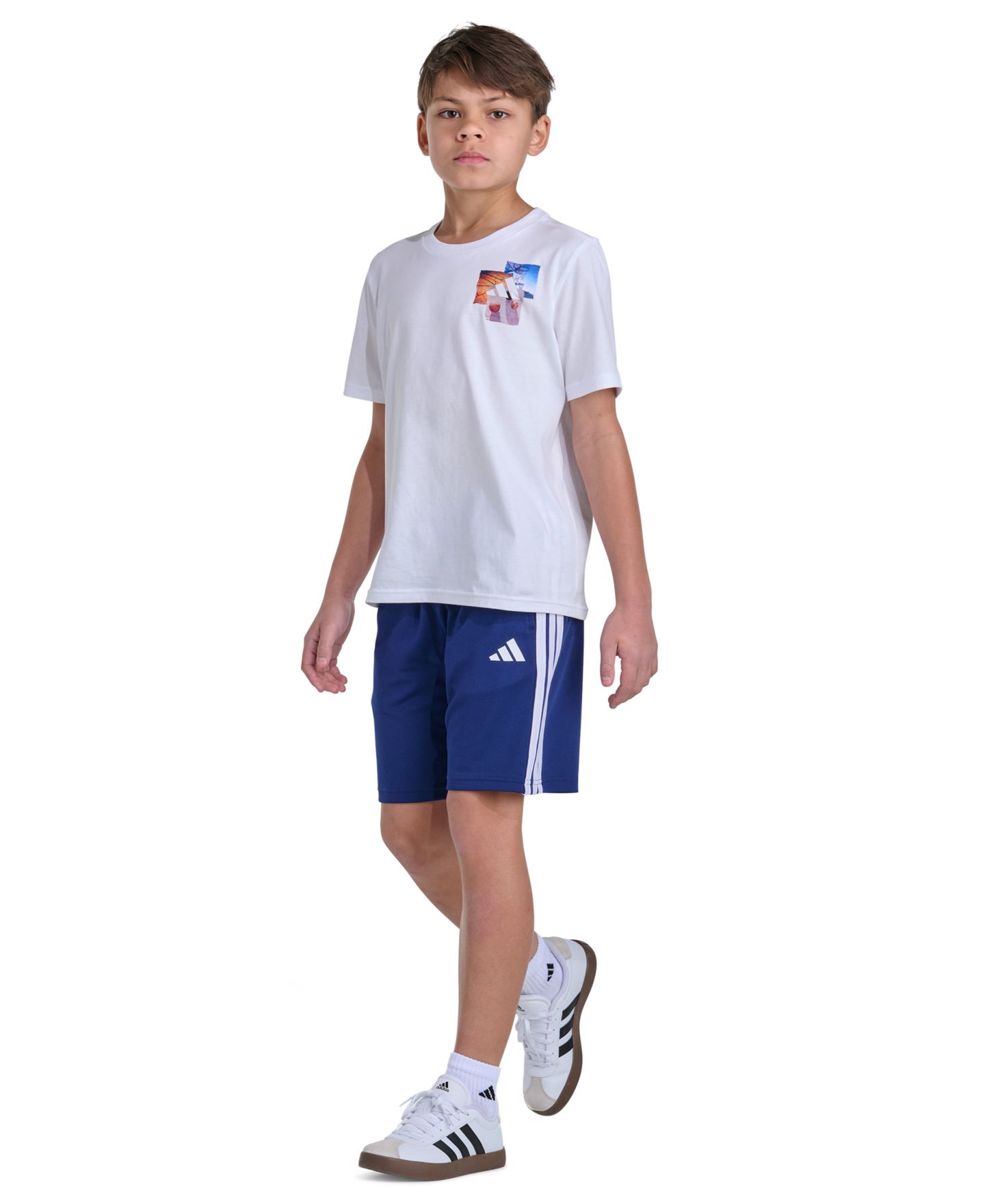 Футболка adidas Short-Sleeve Photoreal Sport T-Shirt для мальчиков, цвет: Белый — фото 2