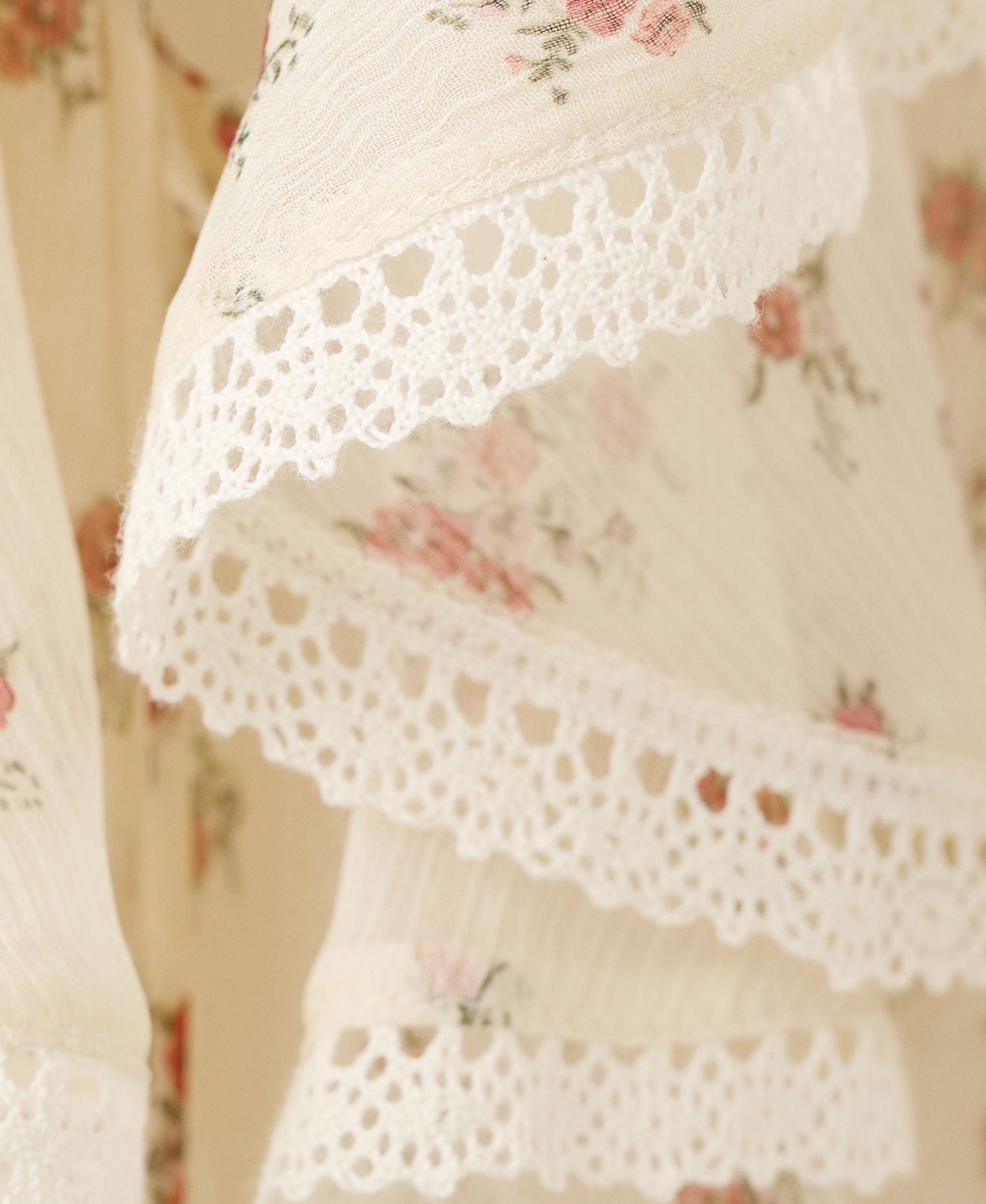 Women's Ruffled Floral Blouse