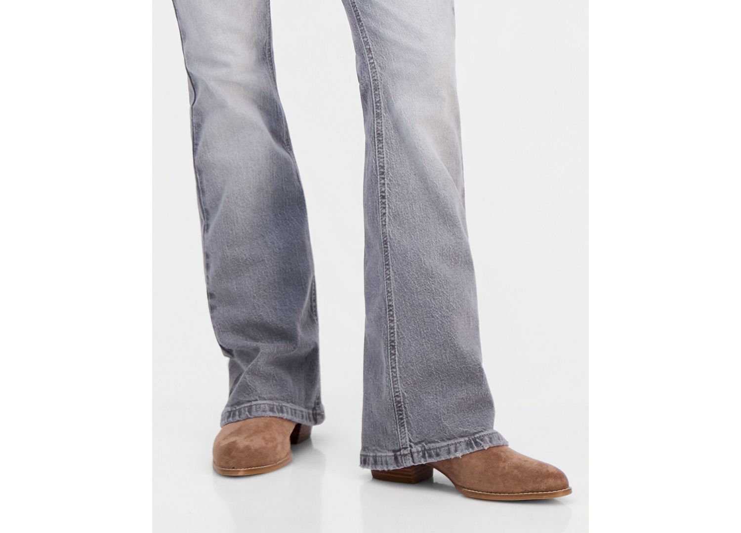 Juniors' Mid-Rise Retro Bootcut Jeans