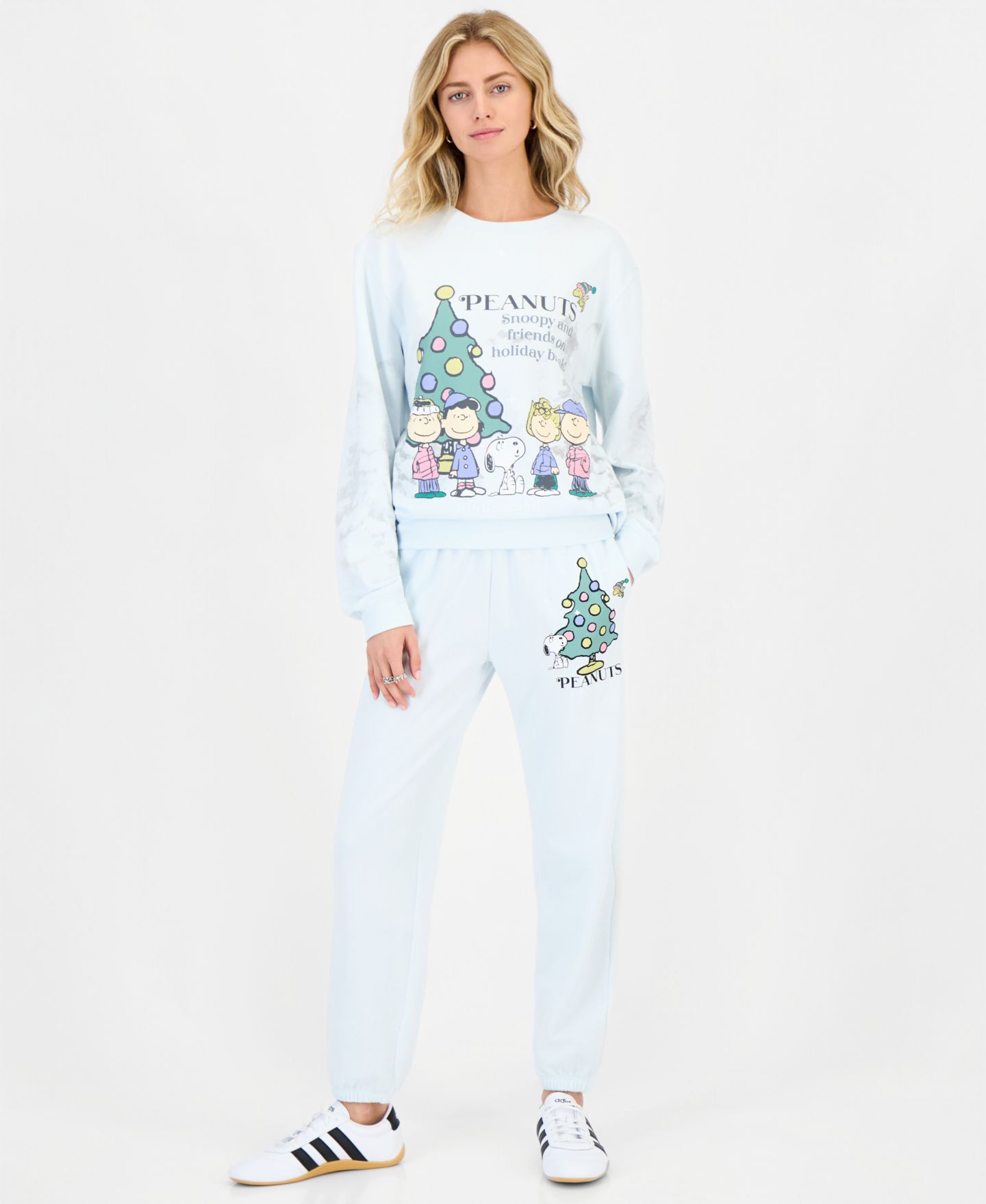 Женский свитшот Peanuts Juniors' Xmas Crew Holiday Graphic, цвет: Ледяной — фото 3