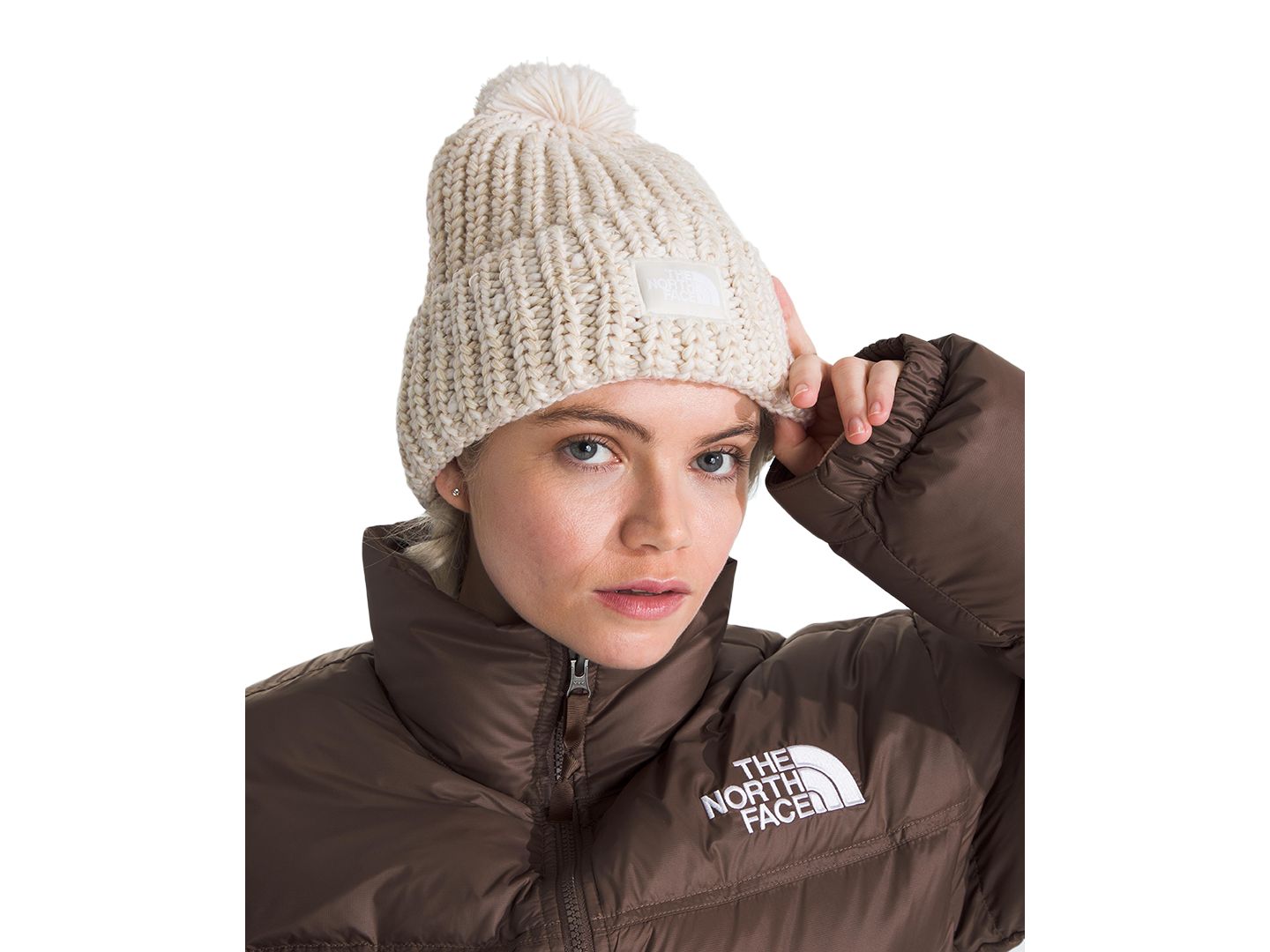 Женская шапка The North Face Cozy Chunky Cabin Cuffed, цвет: Белый / Гравийный — фото 1