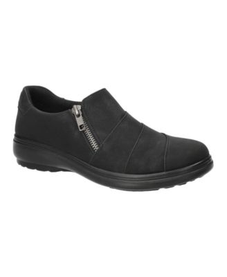 Women's Keekay Round Toe Flats