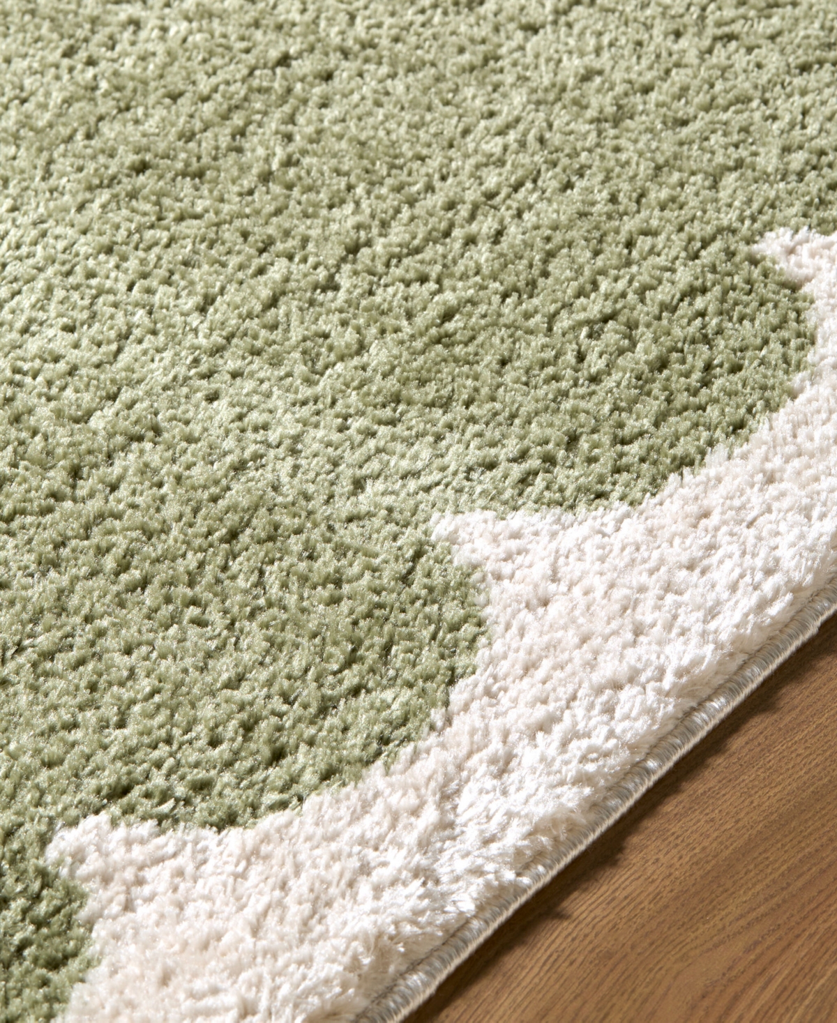 Elle Decor x Livabliss Rivoli 886404 7'10"x10' Area Rug