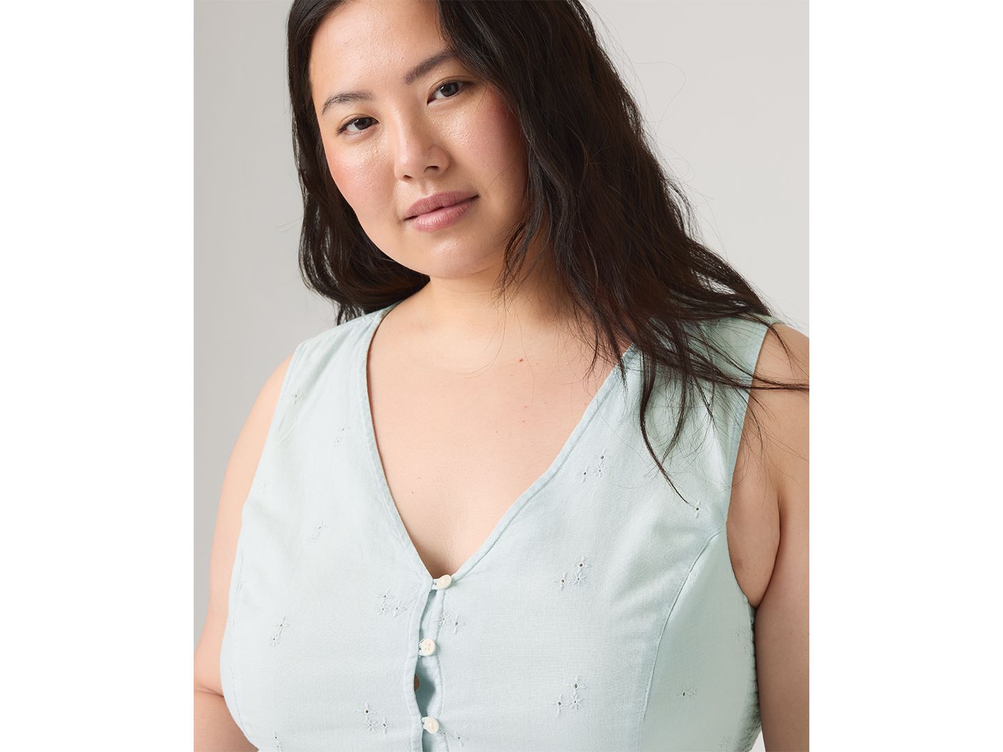 Женская блузка Levi's Plus Size Teagan V-Neck Sleeveless Blouse, цвет: Watch Me — фото 3