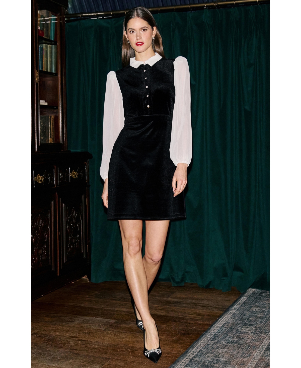 Yumi Women's Contrast Long Sleeve Velvet Mini Dress