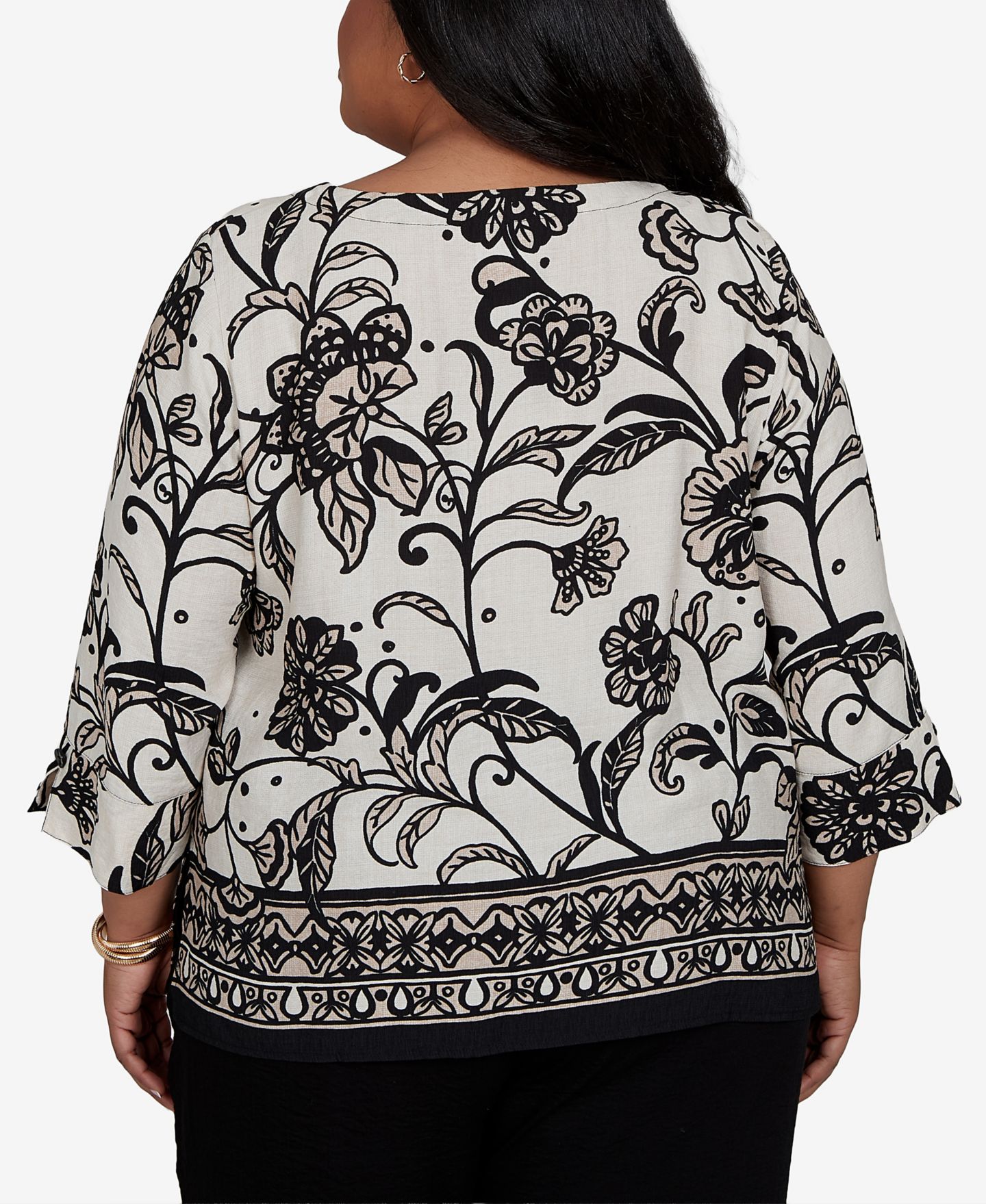 Женская блузка Alfred Dunner Plus Size 3/4-Sleeve Crewneck Scroll-Border with Necklace, цвет: Нейтральный разноцветный — фото 5