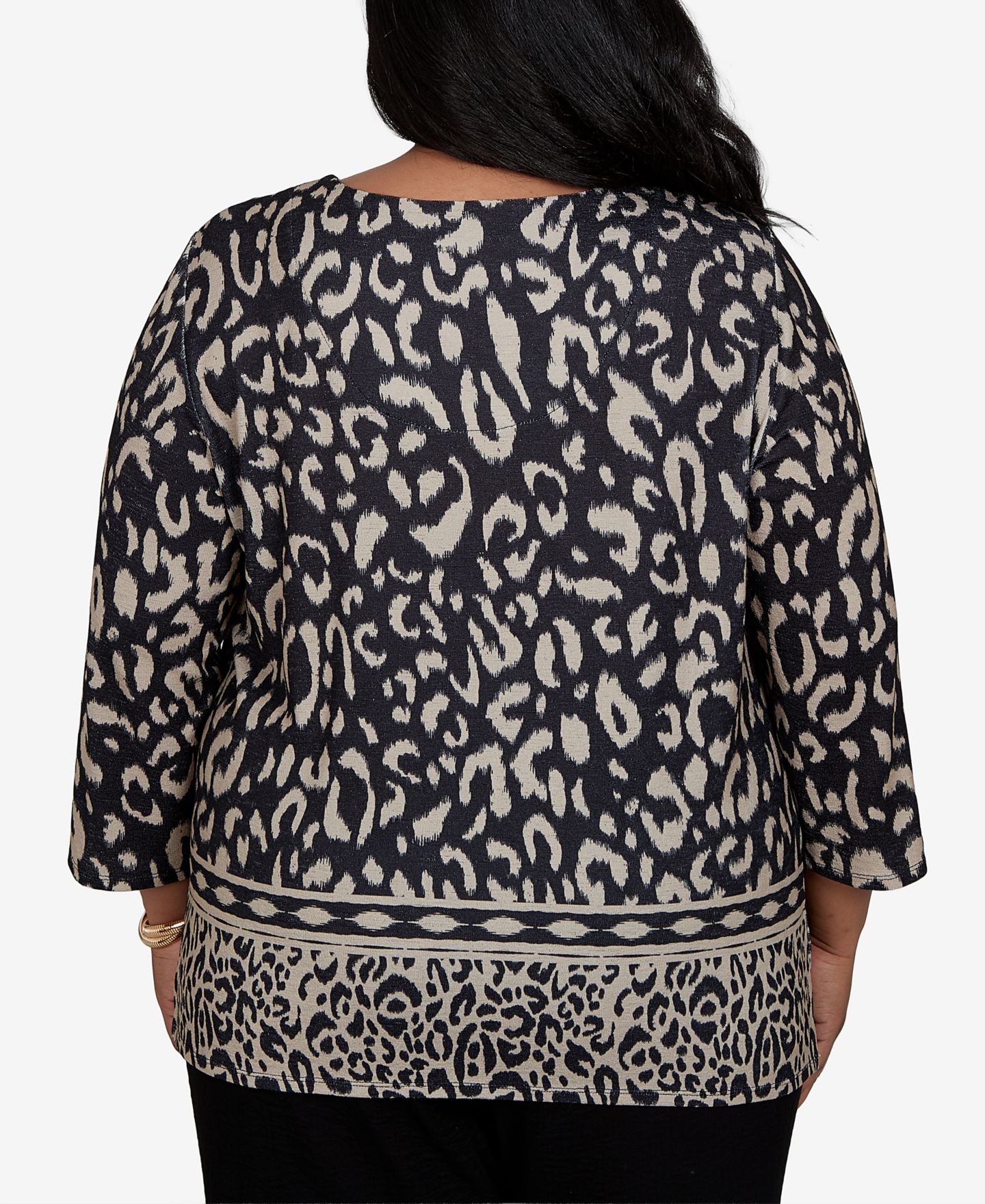 Женский топ Alfred Dunner Plus Size Travel Advisory Animal-Print 3/4-Sleeve Split-Neck, цвет: Чёрный — фото 5