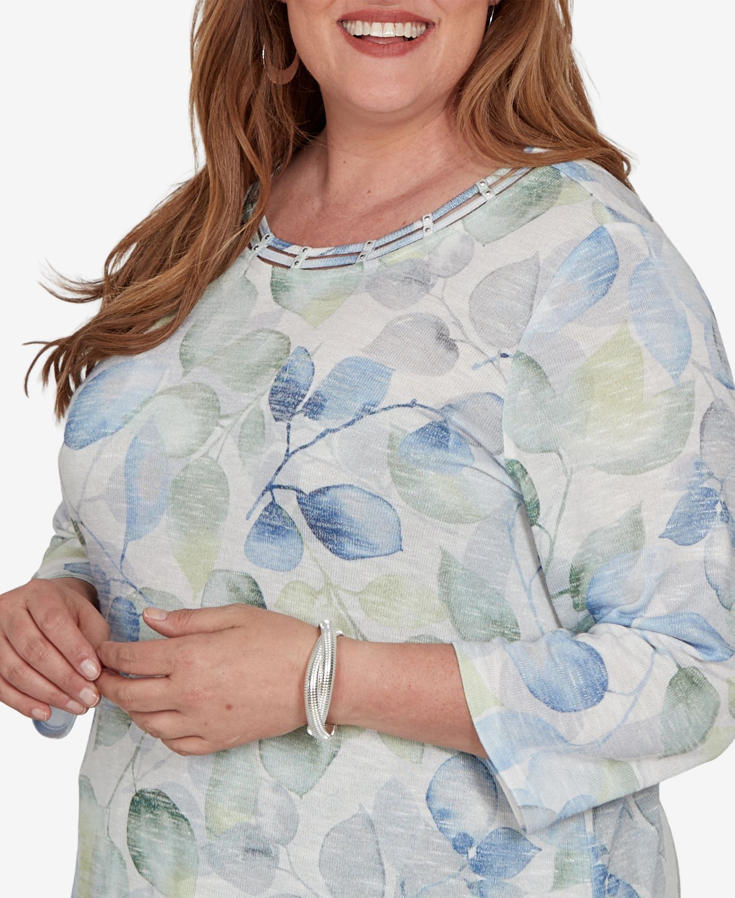 Женская футболка Alfred Dunner Plus Size Provence 3/4-Sleeve Watercolor Leaf Print, цвет: Синий разноцветный — фото 4
