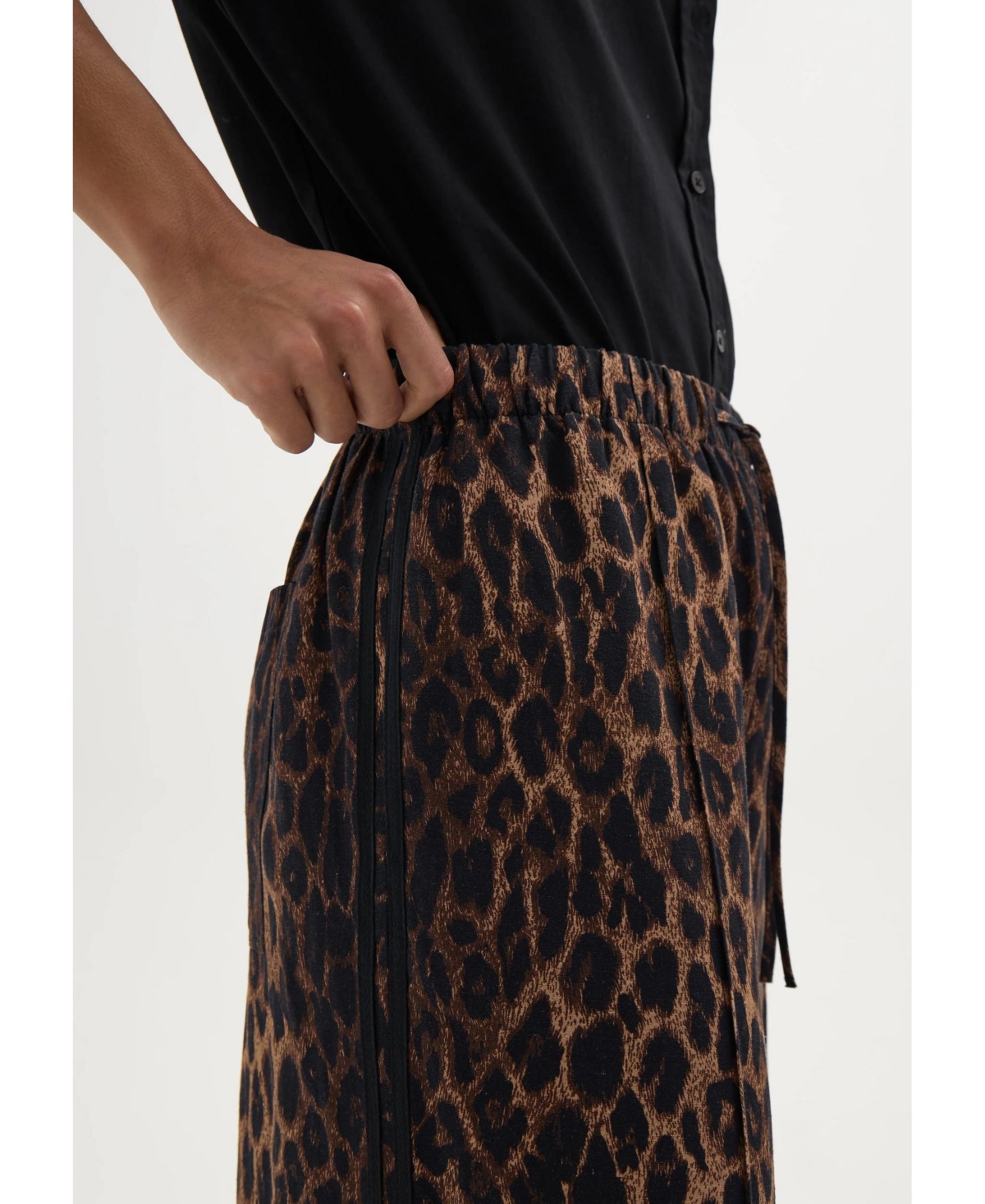 Hush Women's Petunia Linen Blend Leopard Trouser