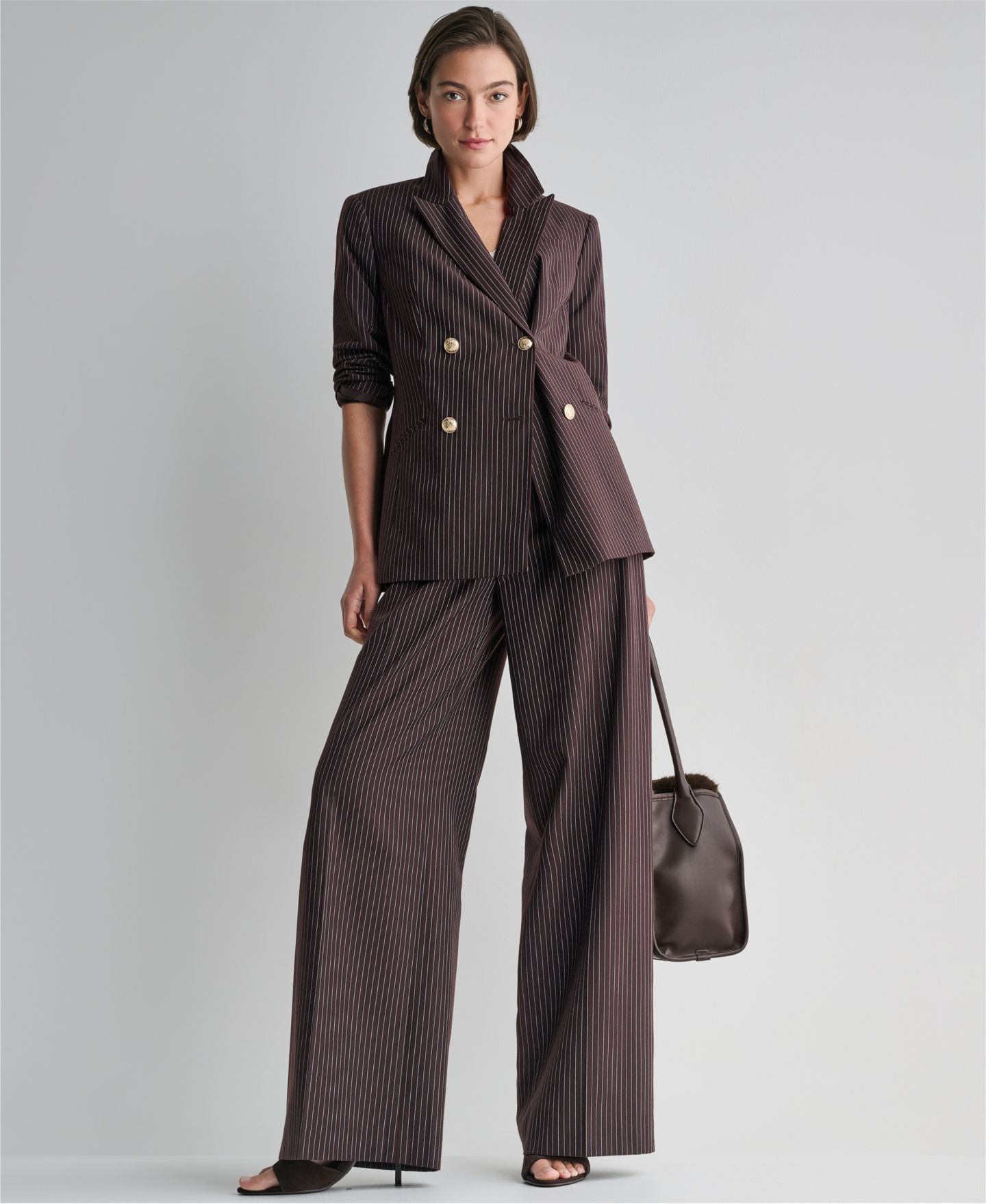 Женский пиджак BCBG Double-Breasted Pinstripe Blazer, цвет: Трюфельный чёрный — фото 7