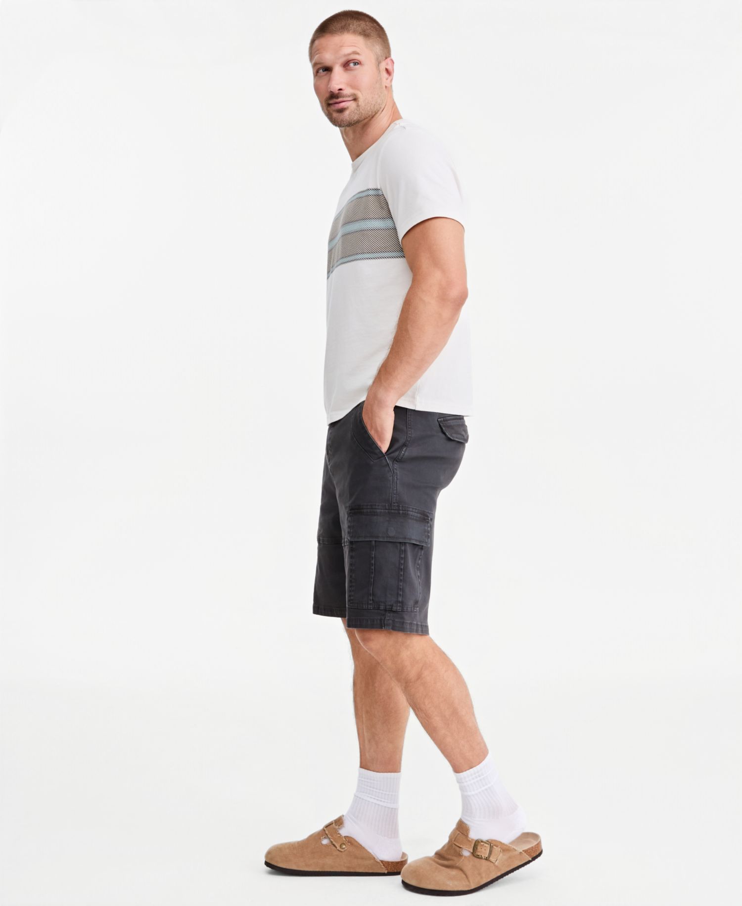 Men's Regular-Fit Cargo Shorts, 10" Inseam