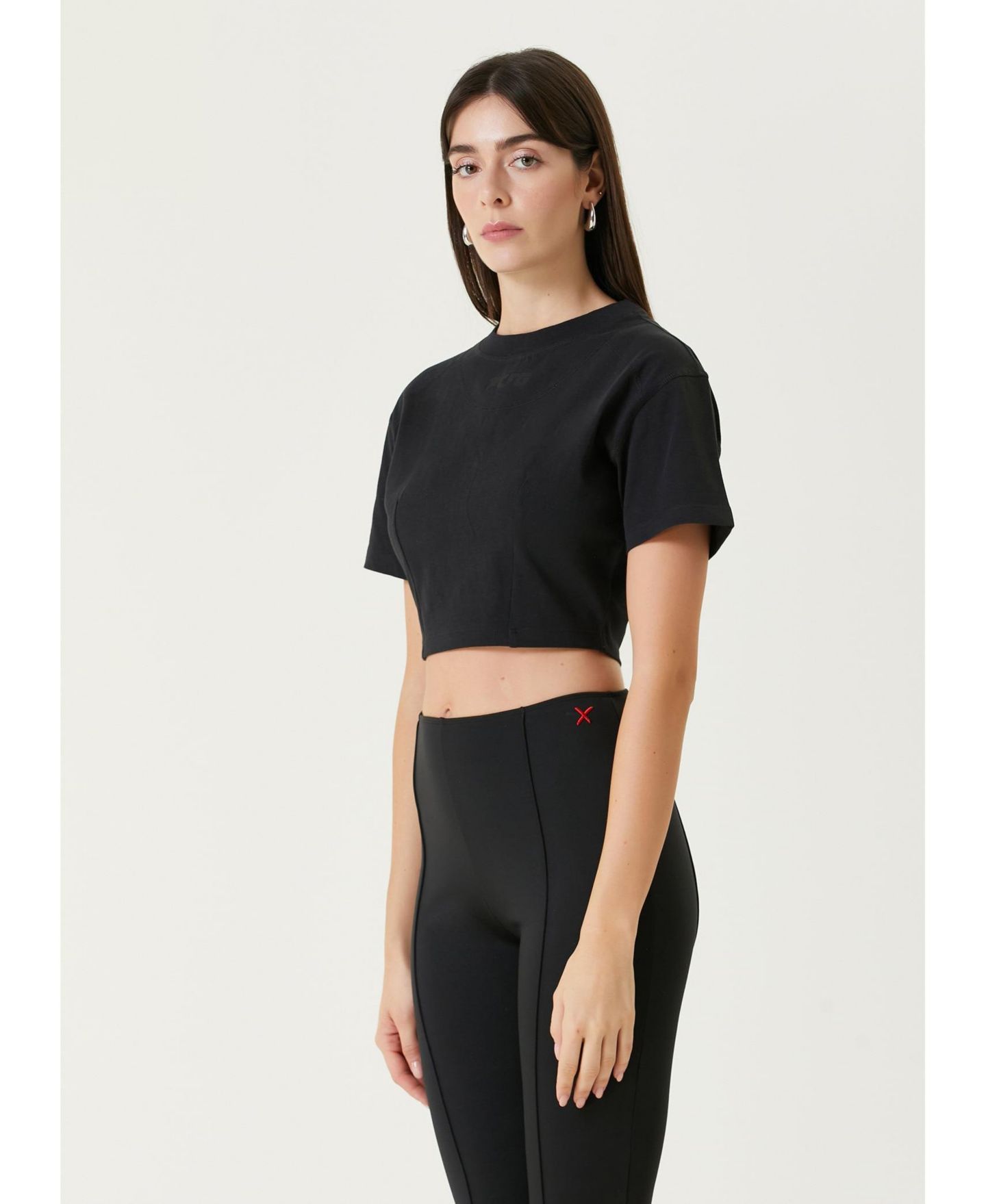 Женская футболка PCFG Free Heaven Cropped Crewneck Cotton, цвет: Угольно-чёрный — фото 7