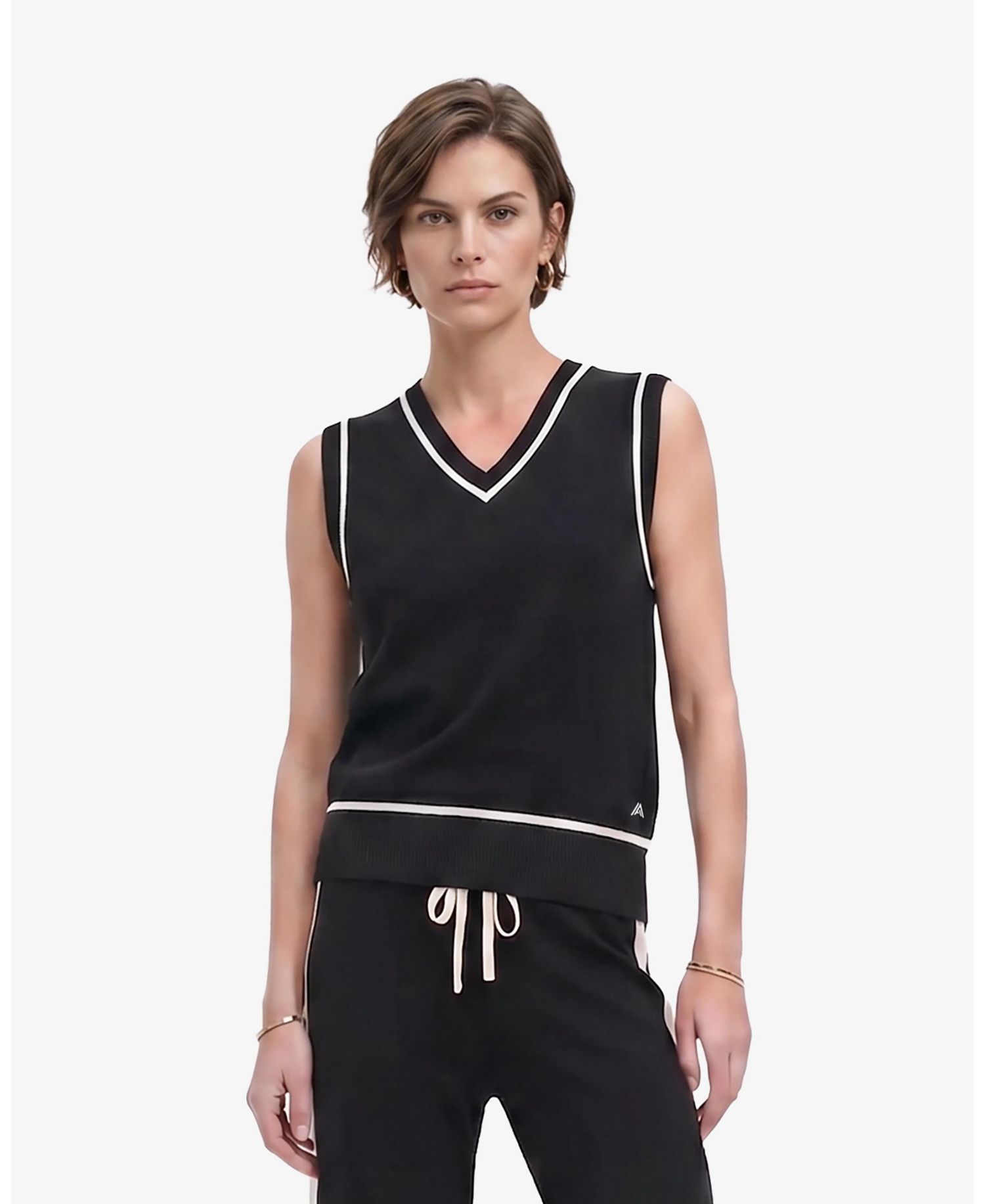 Women's Avezac V-Neck Sleeveless Relaxed-Fit Top