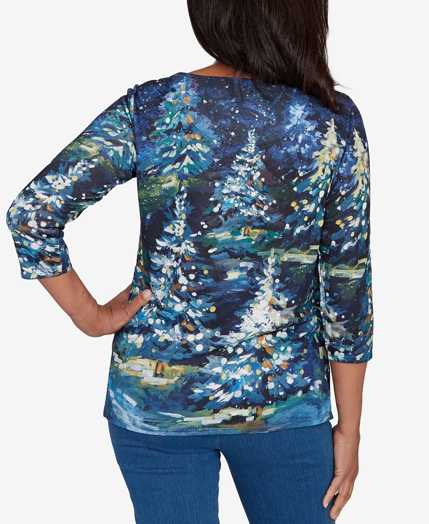 Женский топ Alfred Dunner Petite Starry Christmas Tree Scene 3/4-Sleeve, цвет: Тёмно-синий — фото 5