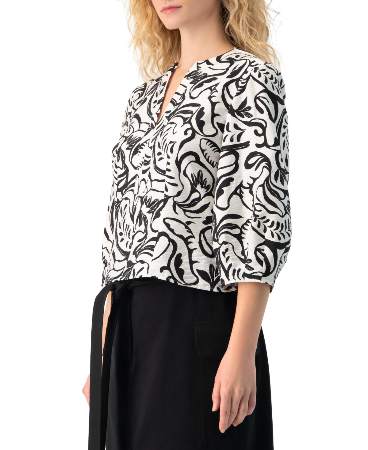Ivonne Women's Graphic Brushstroke Floral Woven V-Neck Blouse