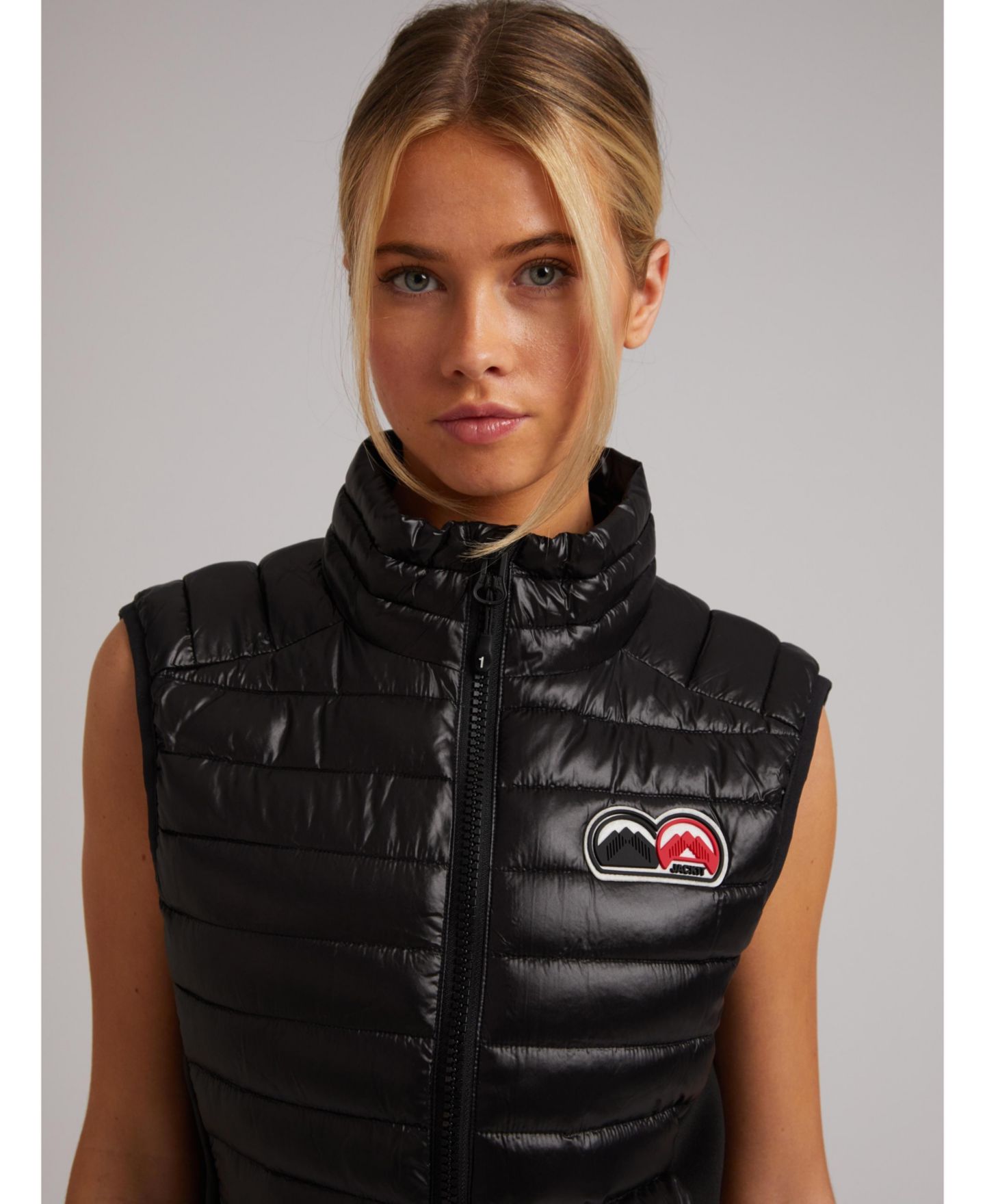 Женский жилет JACK1T Sportl1te Funnel Lightweight Gilet 2.0 Puffer, цвет: Чёрный — фото 7