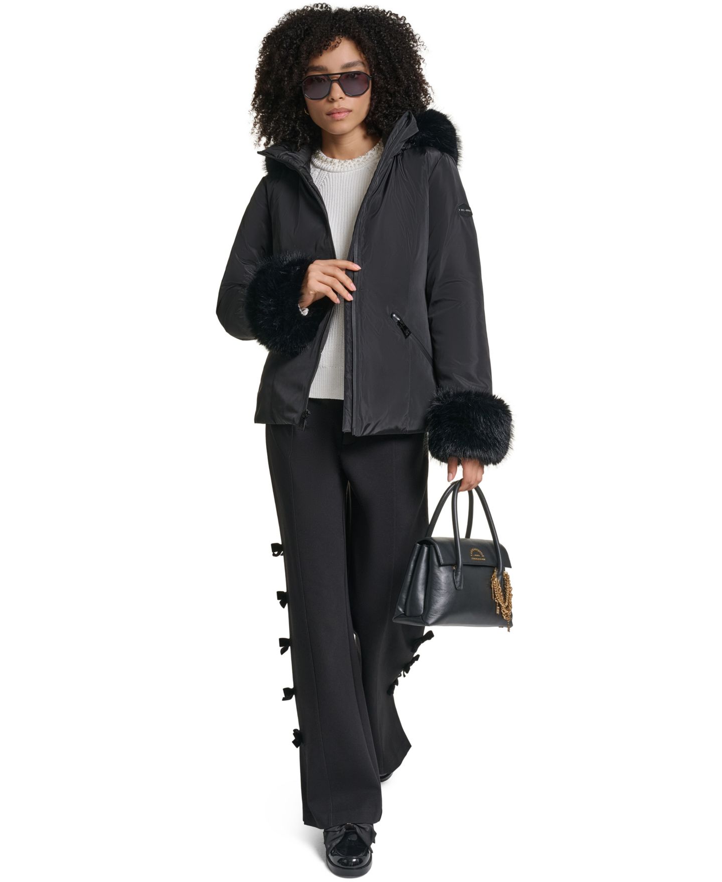 Женская куртка KARL LAGERFELD PARIS Faux-Fur Trim Cuff and Hood Belted Puffer, цвет: Чёрный — фото 2