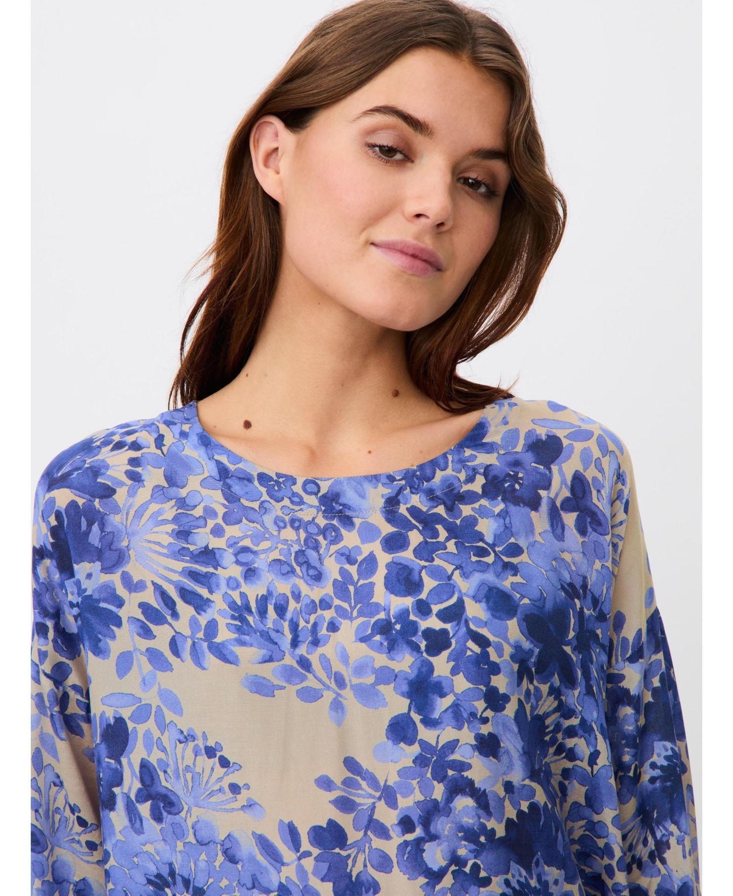 Women's Fluid Draped Floral 3/4-Sleeve Blouse