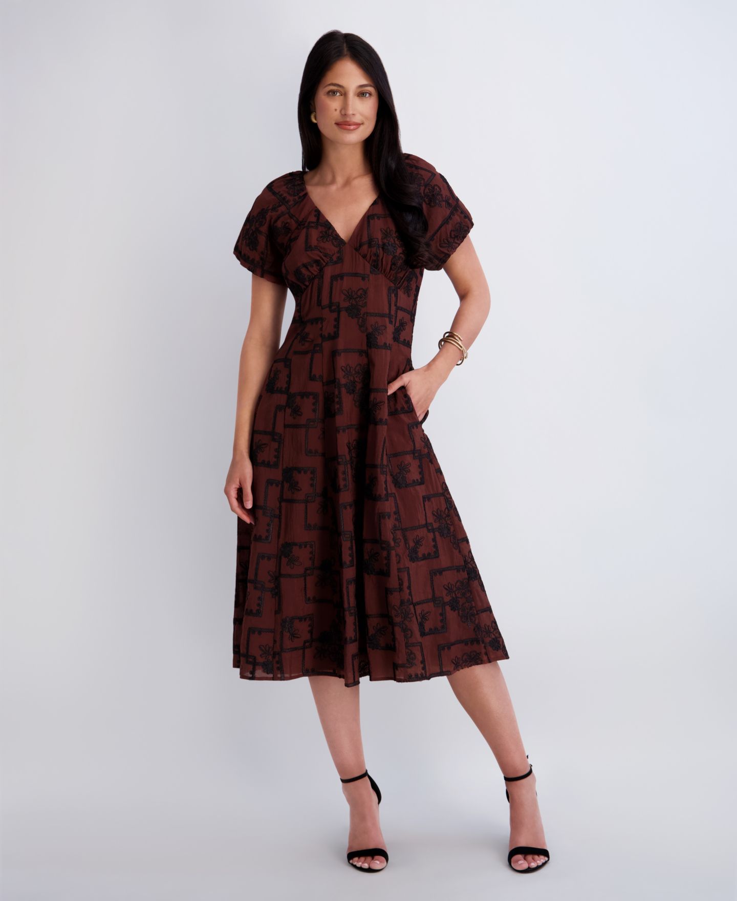 Женское платье Kensie Embroidered Woven с вышивкой, цвет: Шоколадный / Чёрный — фото 2