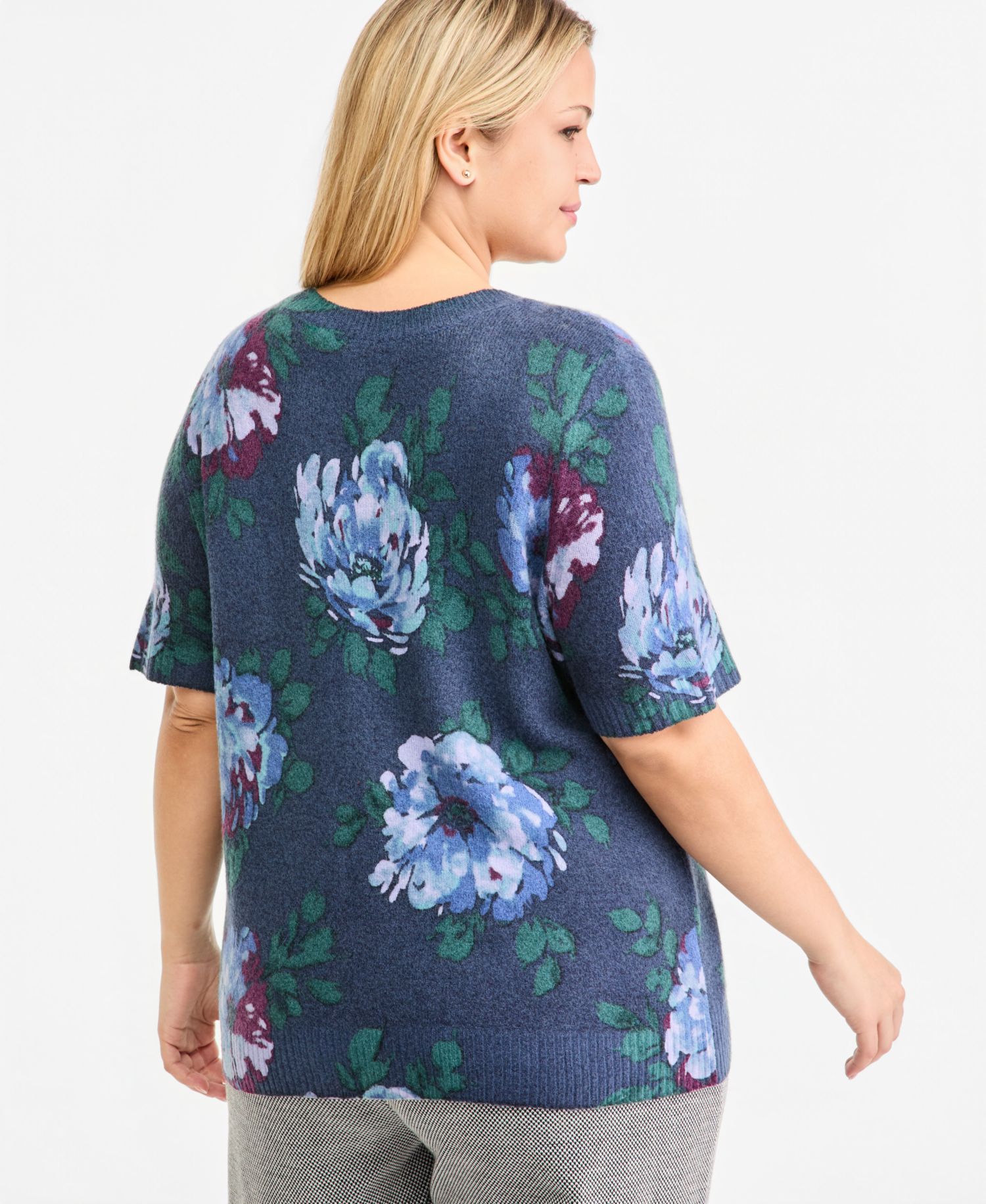 Plus Size Short-Sleeve Floral-Print Pullover Sweater