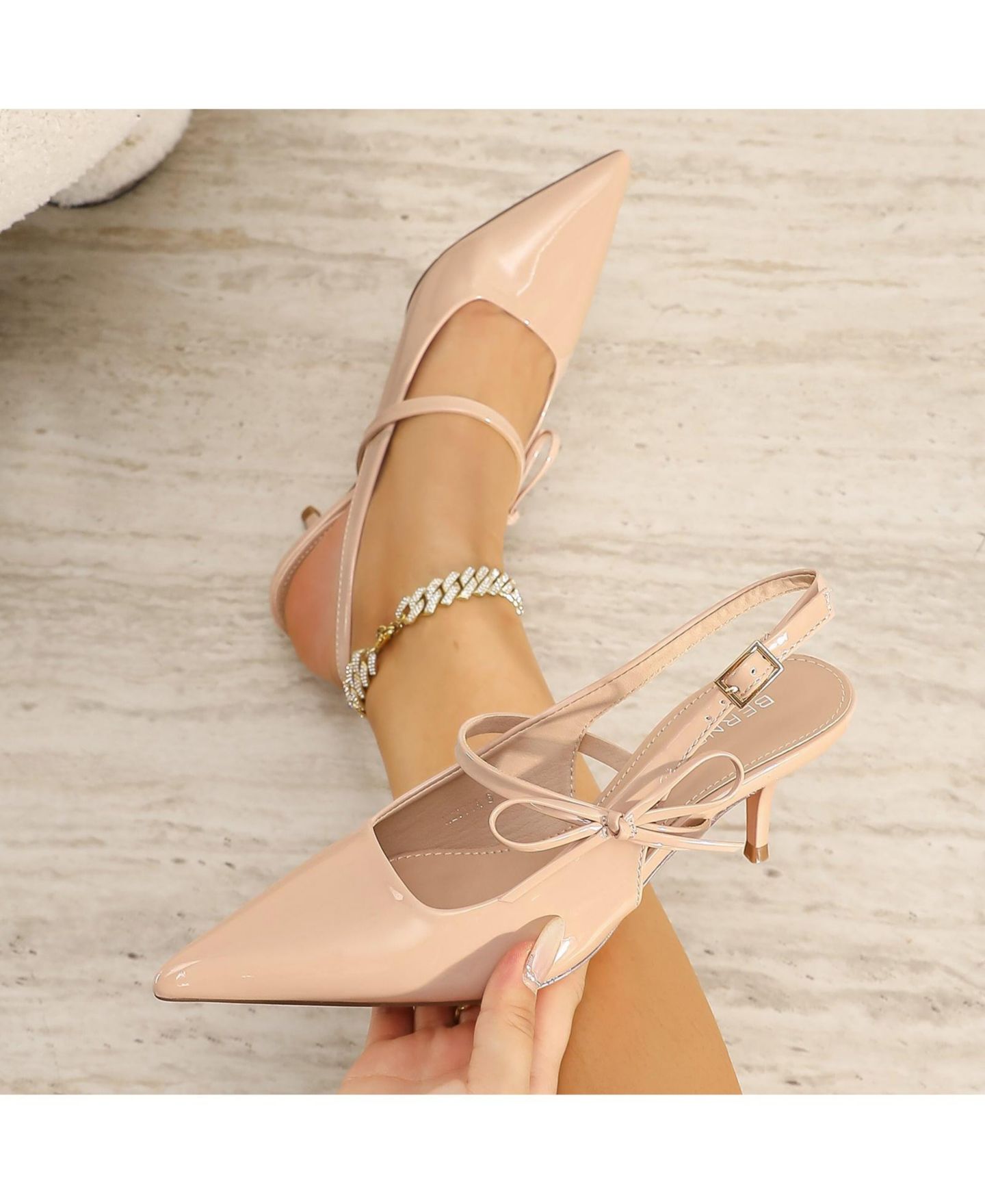 Женские туфли BERNESS Hestia Patent Slingback with Bow Detail, цвет: Бежевый — фото 8