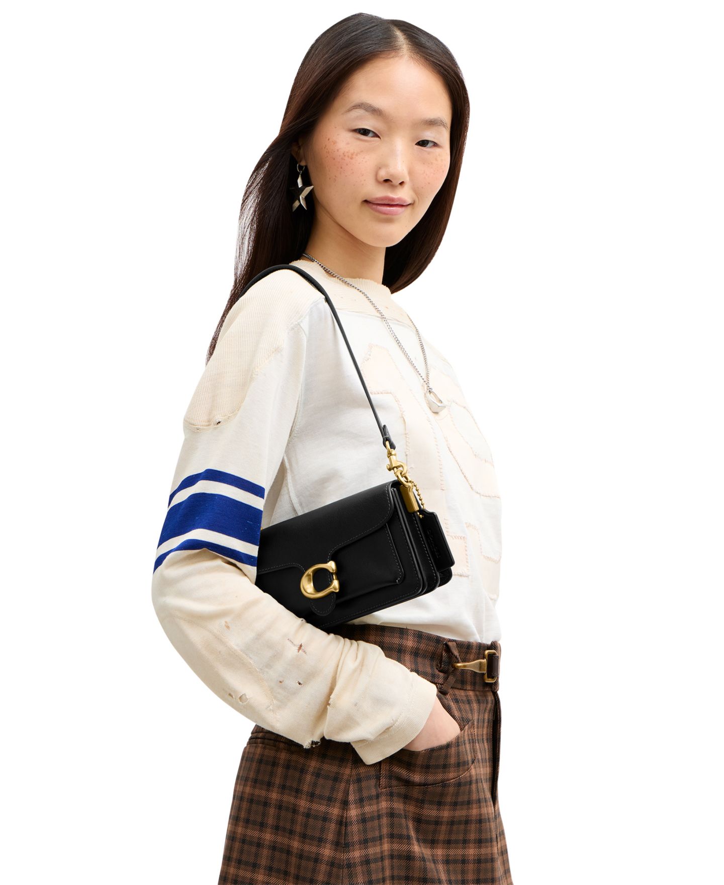 Женская сумка COACH Tabby Small Soft Leather Shoulder 20, цвет: Латунный / Чёрный — фото 9