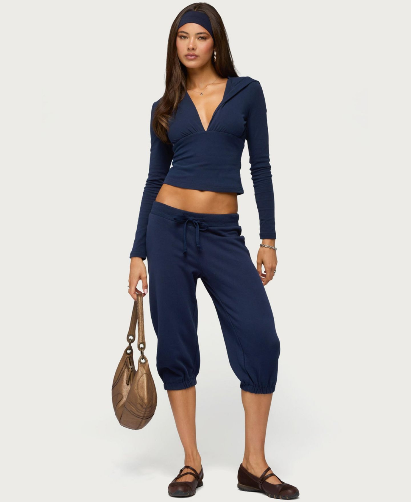 Женский топ Edikted Natashah Hooded Long-Sleeve Cropped, цвет: Тёмно-синий — фото 5