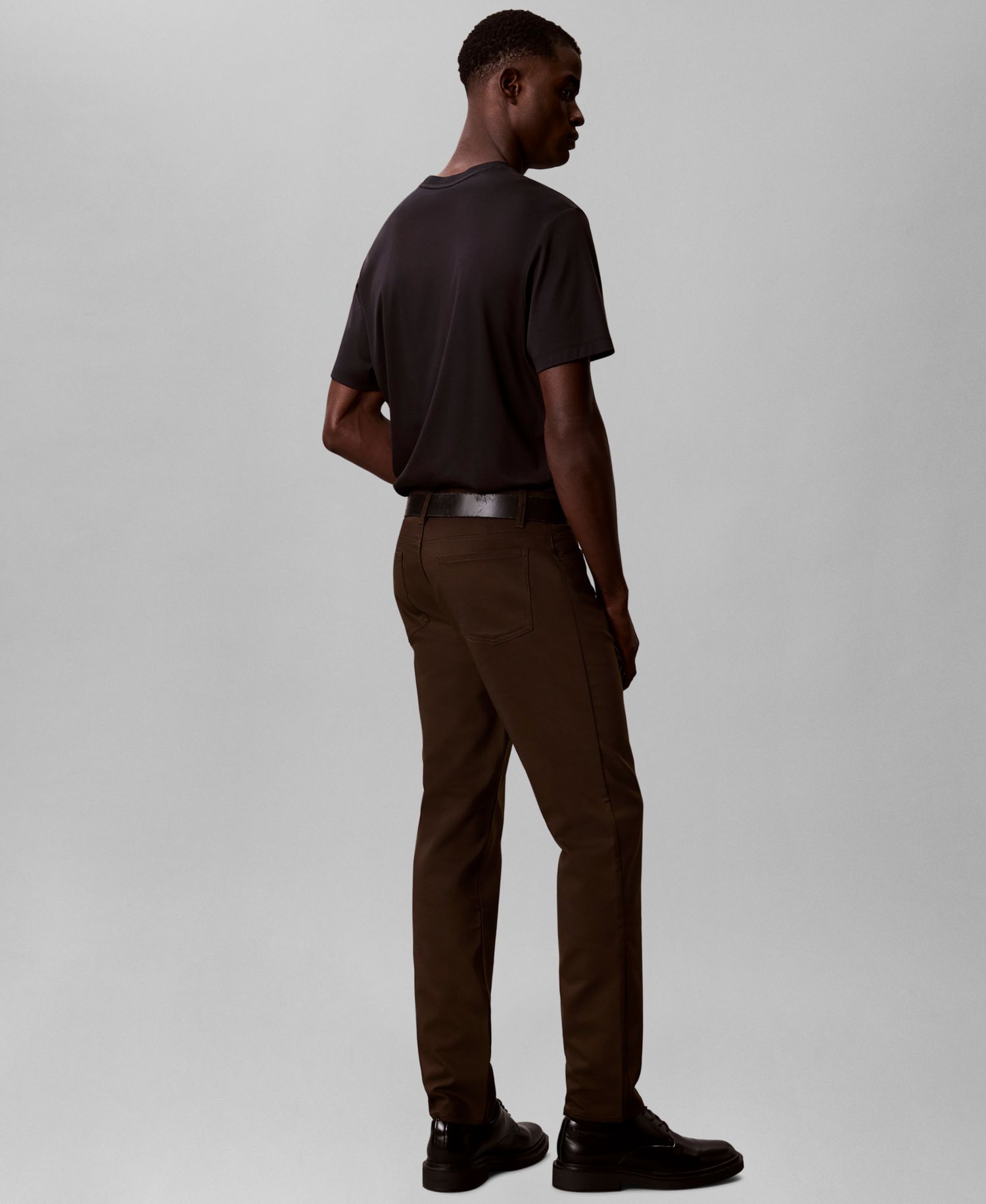 Men's Slim-Fit Performance Stretch Pants
