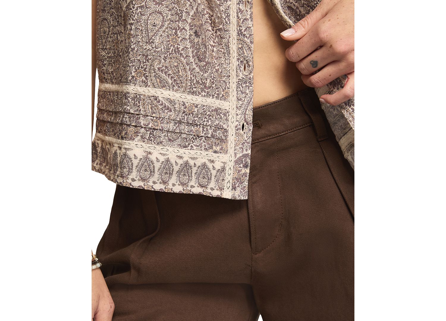 Women's Cap Sleeve Lace Peasant Top
