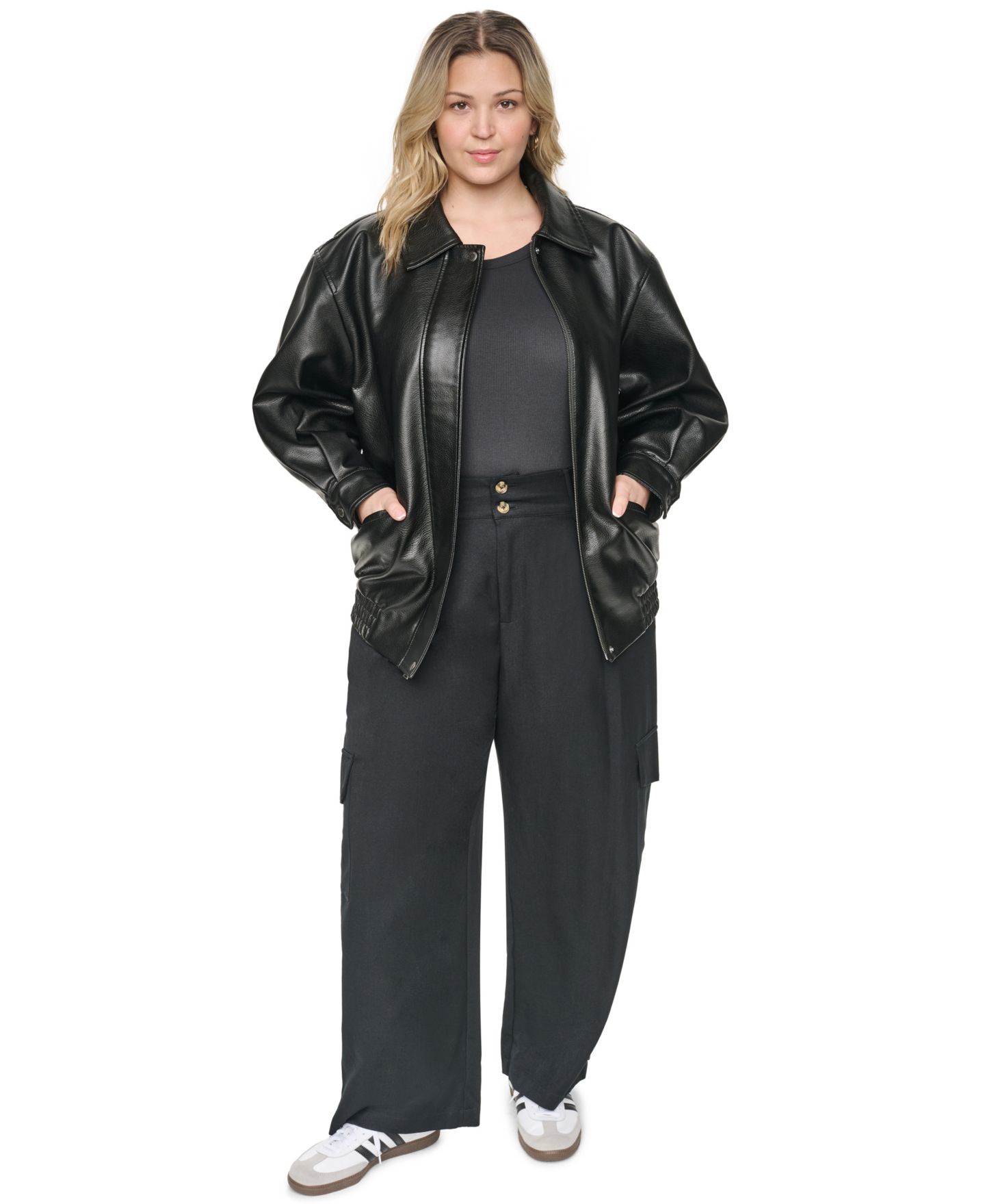 Женская куртка Levi's Plus Size Relaxed-Fit Faux Leather Bomber, цвет: Чёрный — фото 2