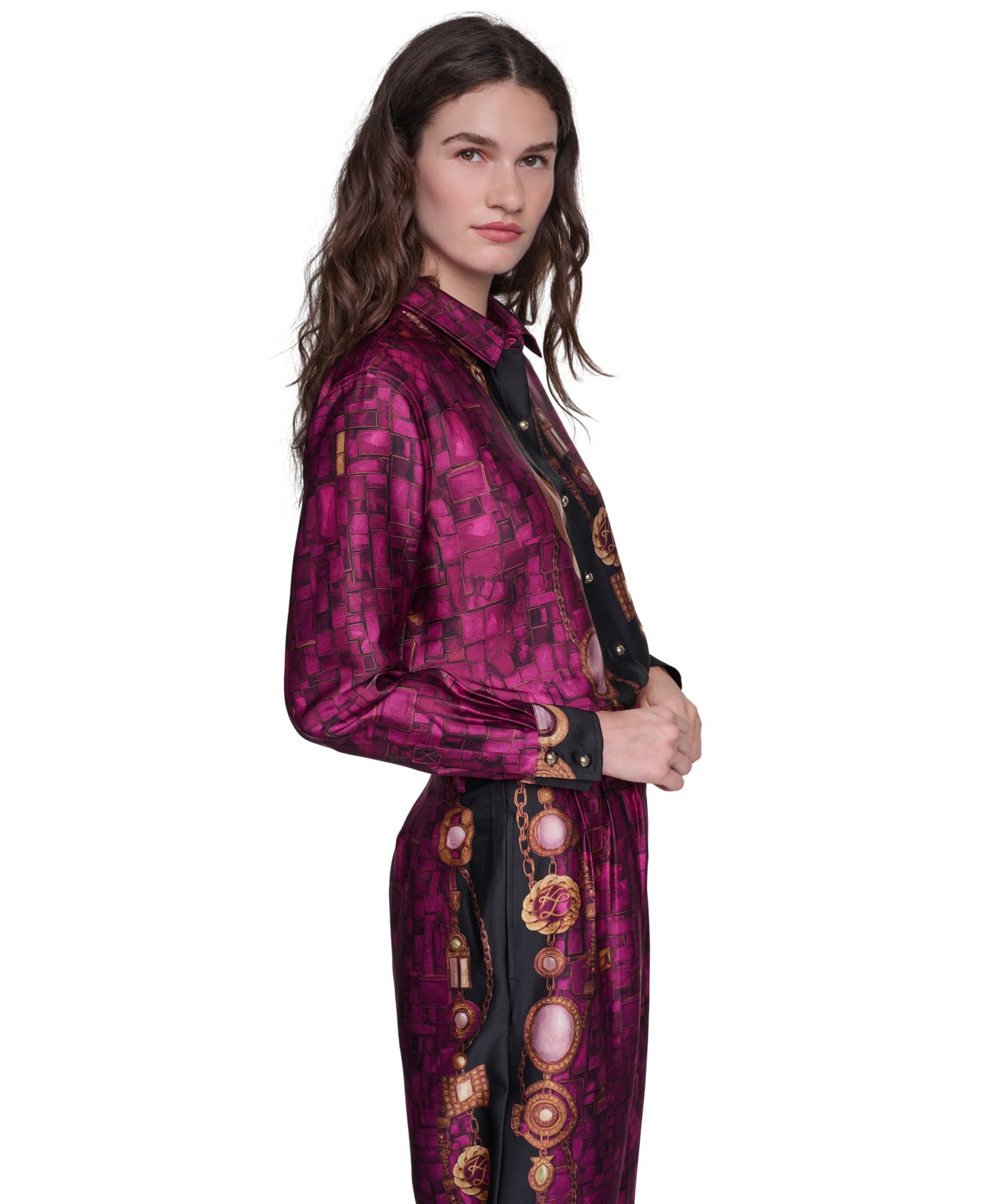 Женская блузка KARL LAGERFELD PARIS Petite Gold Floral Printed Long-Sleeve Satin Blouse, цвет: Вишнёвый комбинированный — фото 3