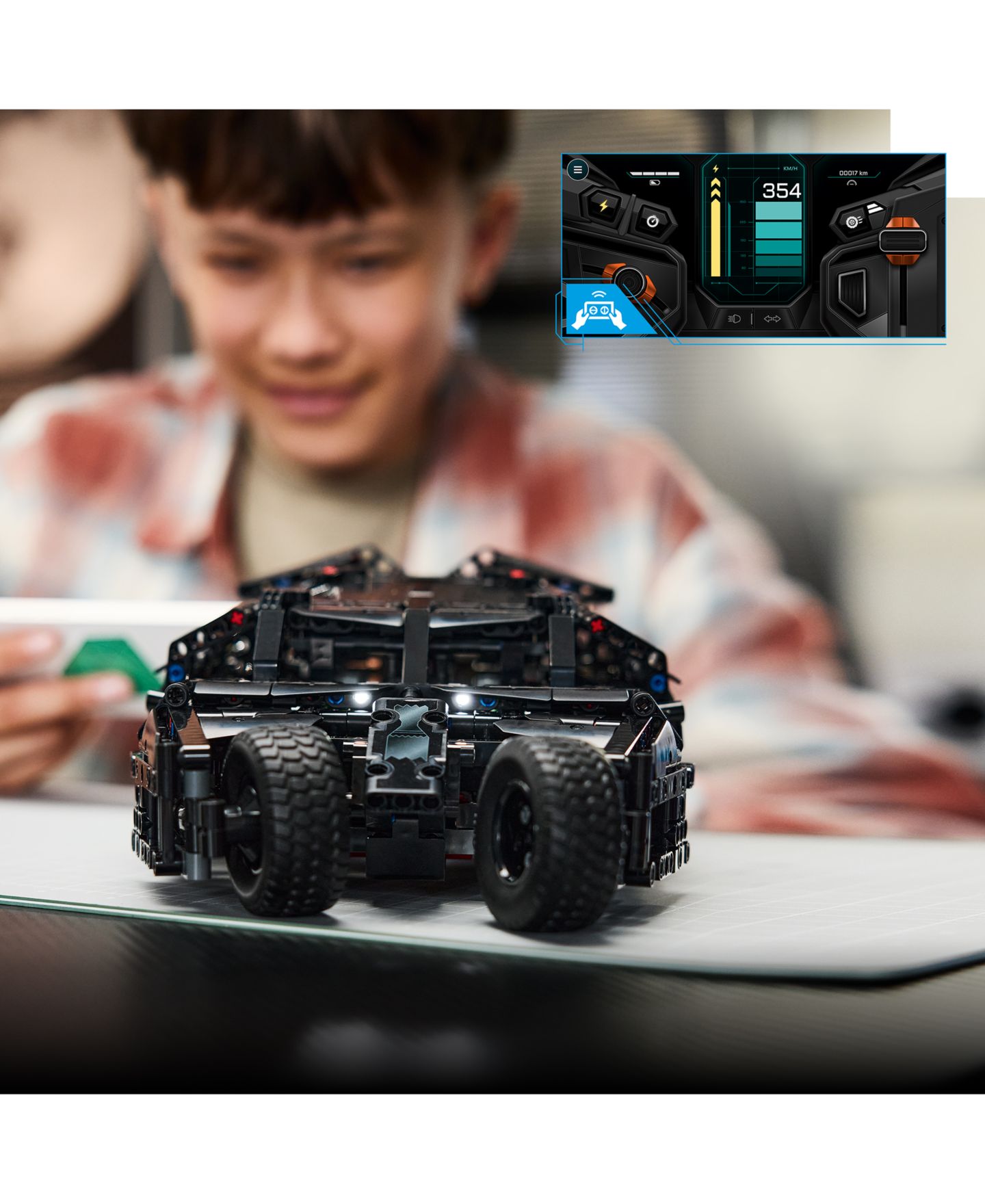Детские конструкторы LEGO® Technic Batmobile Tumbler Building Toy 42239, 719 Pieces — фото 5