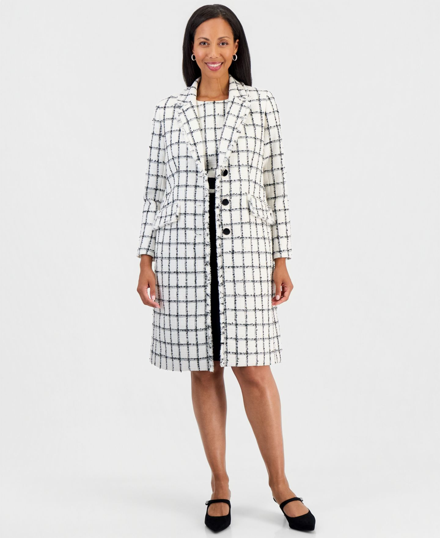 Женская куртка Kasper Windowpane Tweed Fringe Trim Duster, цвет: Ванильный ледяной / Чёрный — фото 2