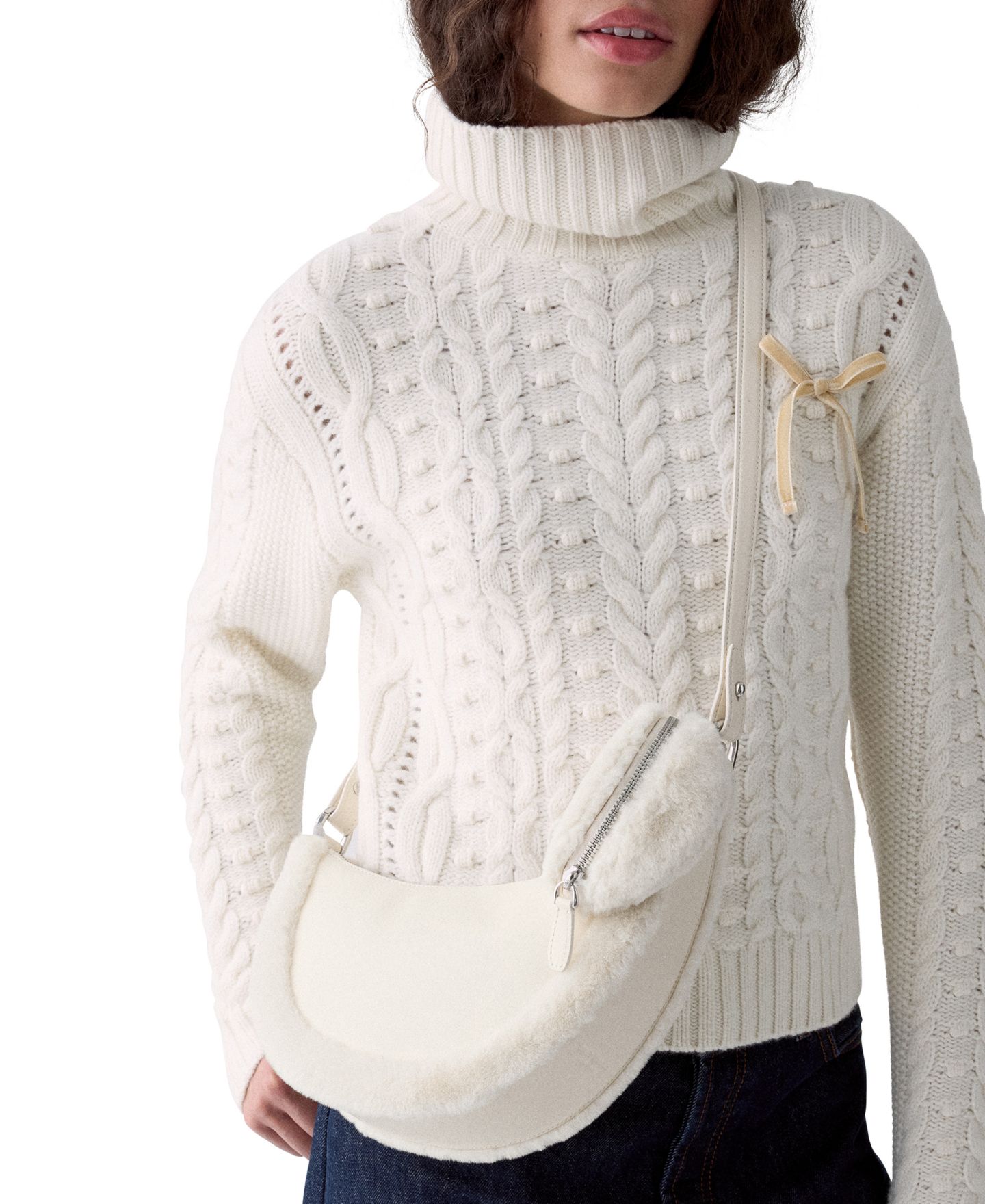 Женские сумки kate spade new york Duo Small Faux Fur Crossbody, цвет: Молоко кешью — фото 6