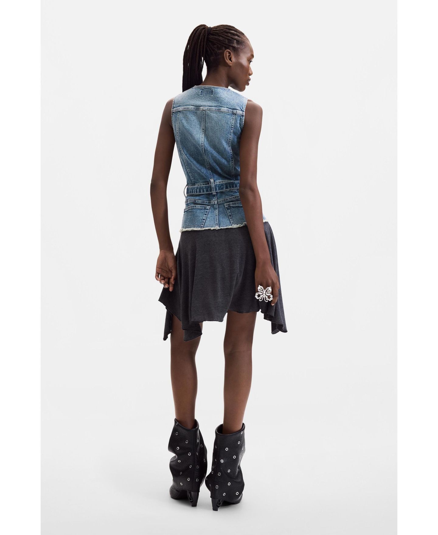 Женское платье Desigual Sleeveless Asymmetrical Denim Dress, цвет: Тёмный синий — фото 4