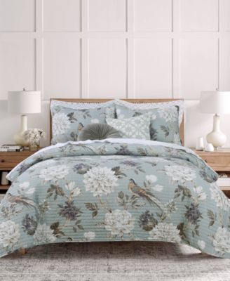Belvedere Reversible Quilt Sets