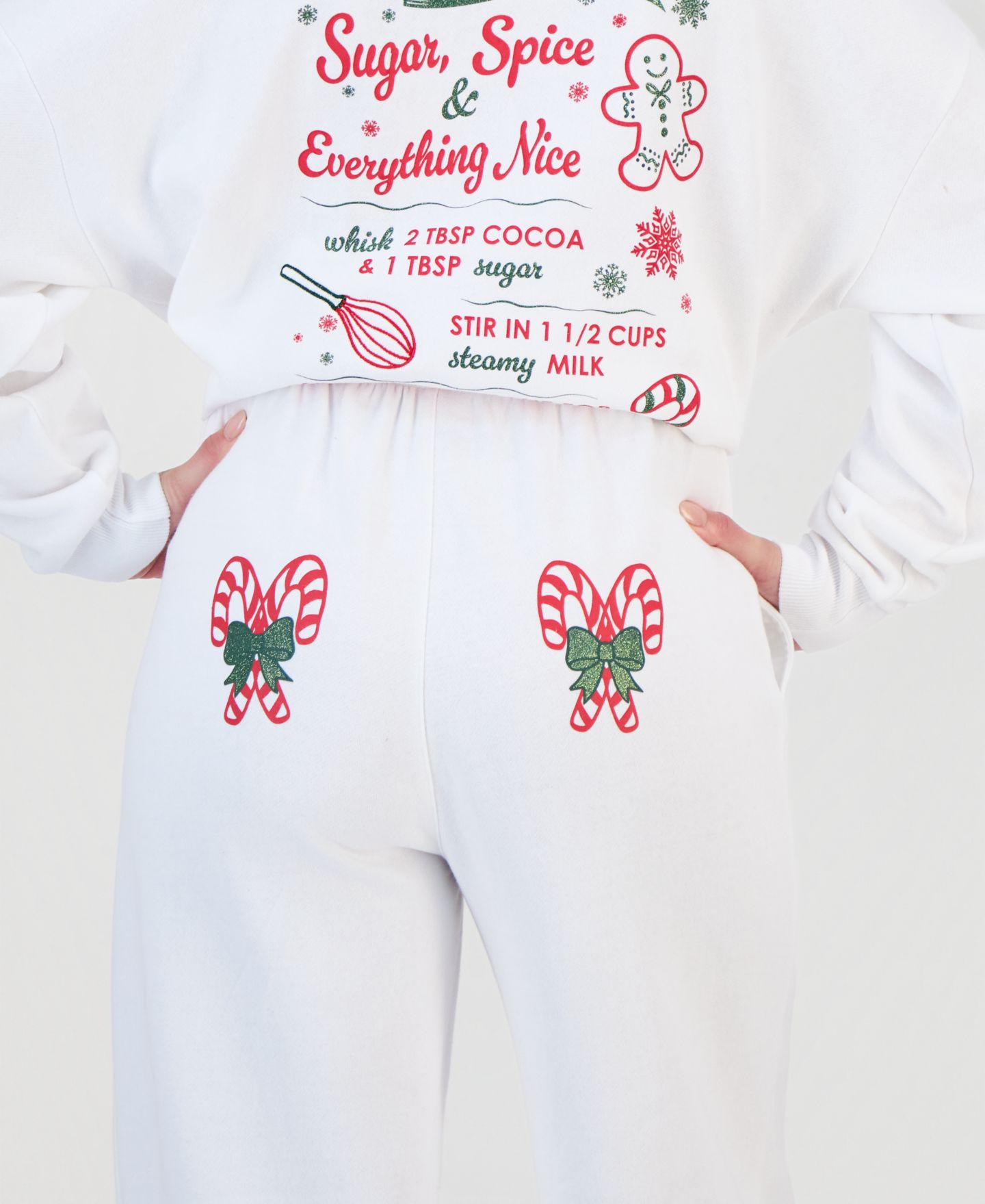 Женские брюки Rebel Veil Juniors' Candycane Wide-Leg Fleece Sweatpants, цвет: Белый — фото 3