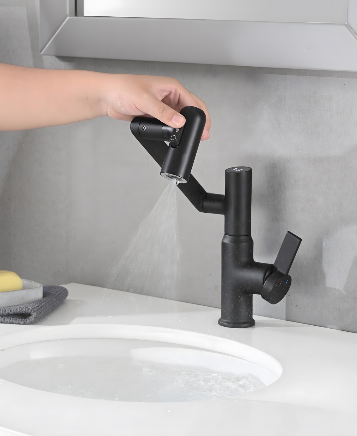Thirtypeachy Single Handle Brass Bathroom Sink Faucet with Temperature Display, 3-Function Sprayer and 360degree(s) Swivel Spout