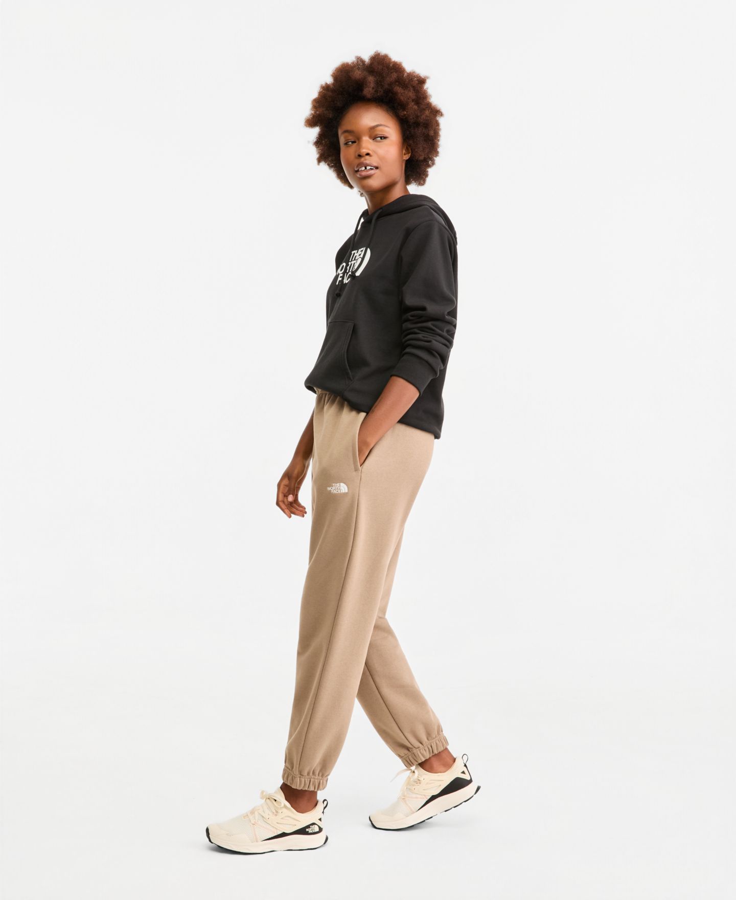 Женские брюки The North Face Evolution Logo Jogger, цвет: Гранатовый — фото 4