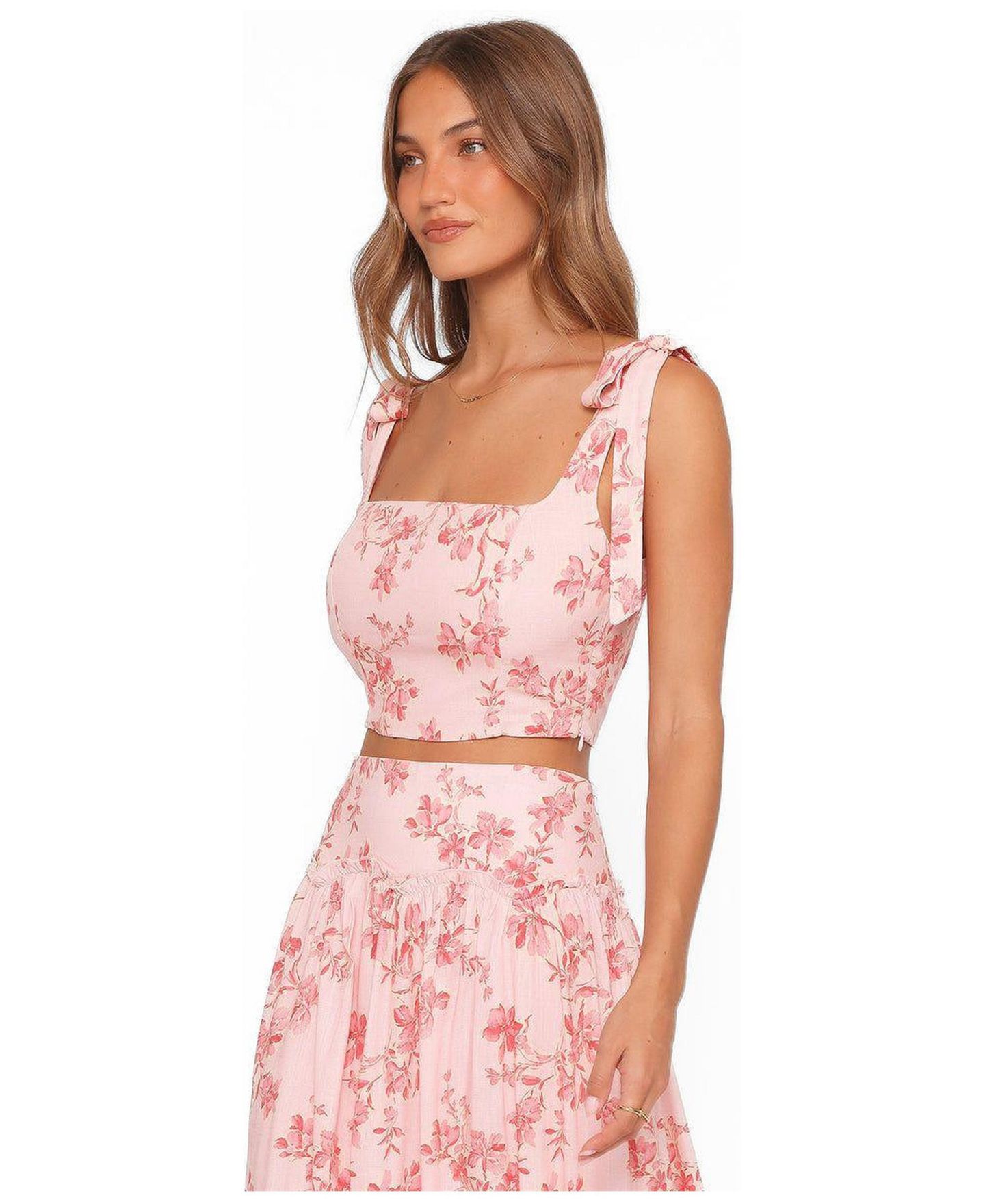 Женский топ Petal and Pup Tyler Tie Shoulder Square Neck Crop, цвет: Розовый с принтом — фото 2