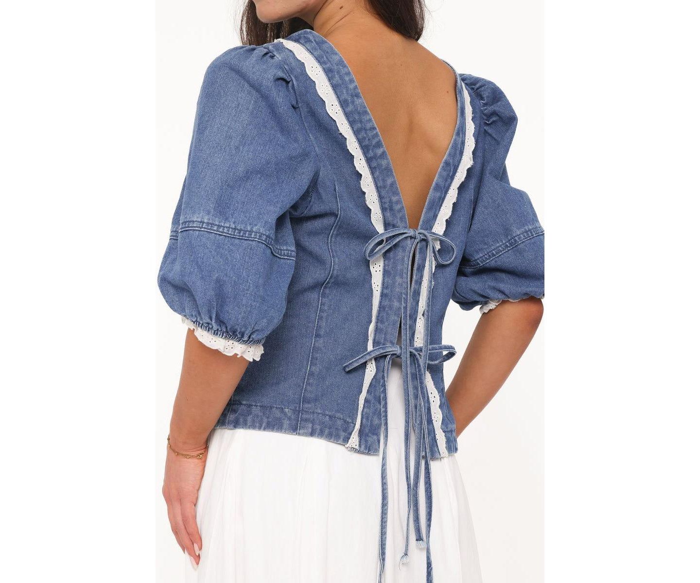 Женский топ Petal and Pup Merli Denim Open-Back Puff-Sleeve, цвет: Синяя средняя варка — фото 3