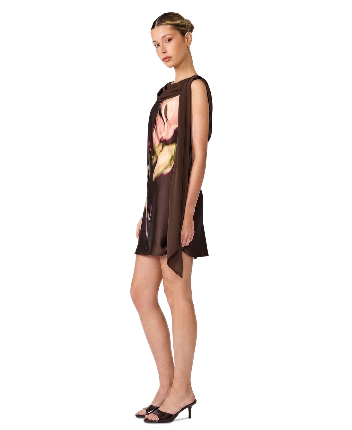 Женское платье Steve Madden Mani Satin Floral Cowl-Neck Mini, цвет: Коричневый разноцветный — фото 2
