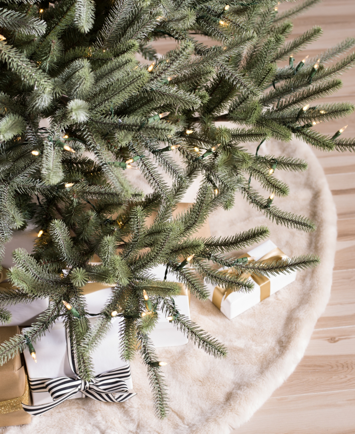 Balsam Hill 6 ft Pre-Lit Sanibel Spruce Tree