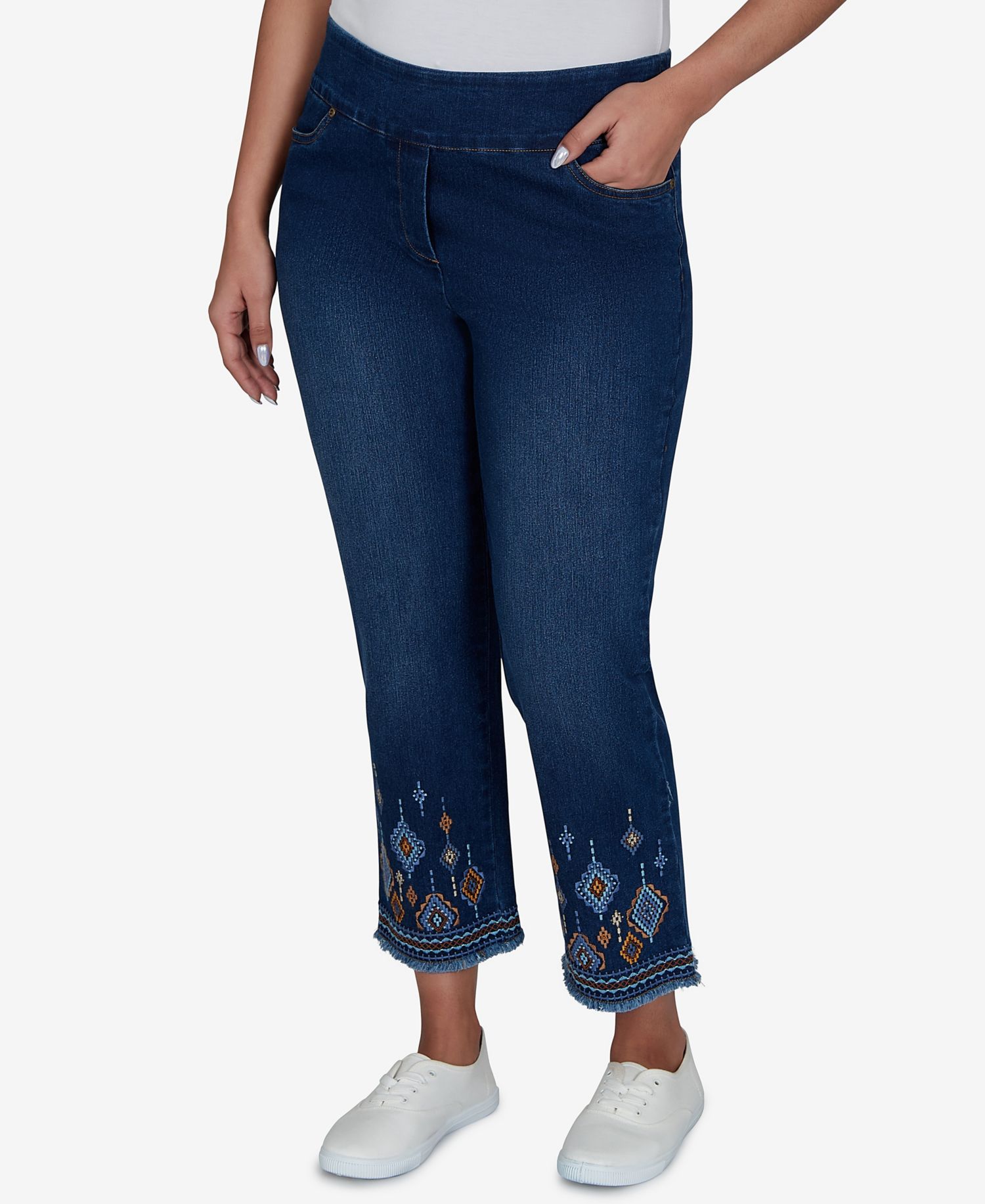 Petite Pull-On Cropped Pants