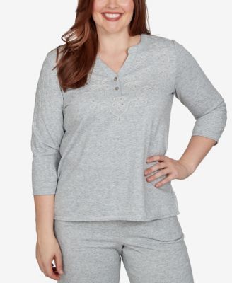 Petite 3/4-Sleeve Side-Slit Henley T-Shirt