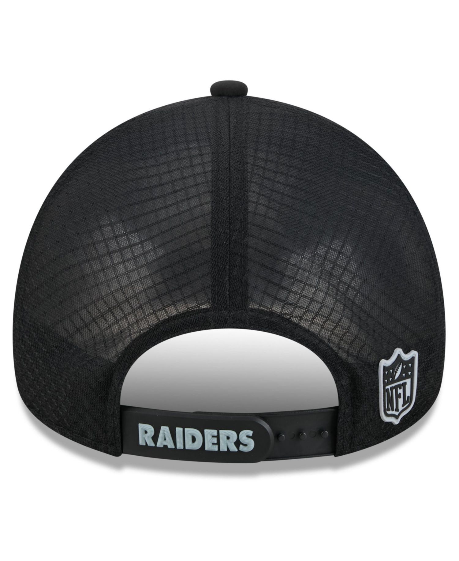 Men's Black Las Vegas Raiders 2026 Sideline Apex 9FORTY Adjustable Trucker Hat