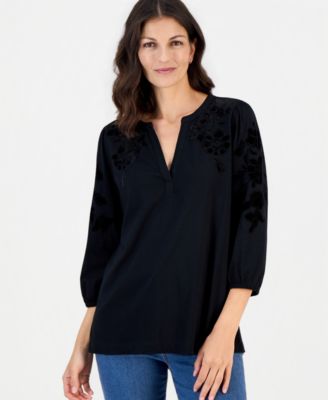 Women's Velvet Applique Knit