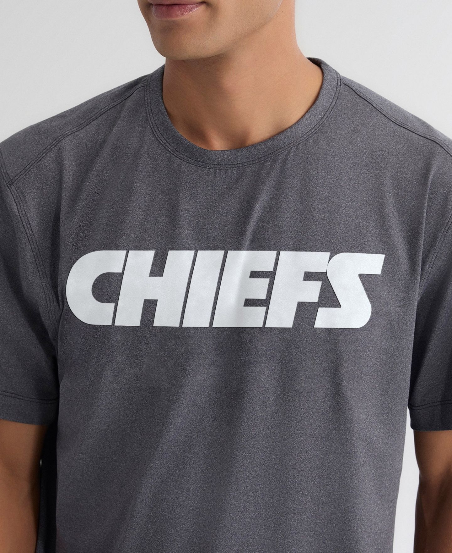 Мужская футболка Fanatics Charcoal Kansas City Chiefs Clutch — фото 2