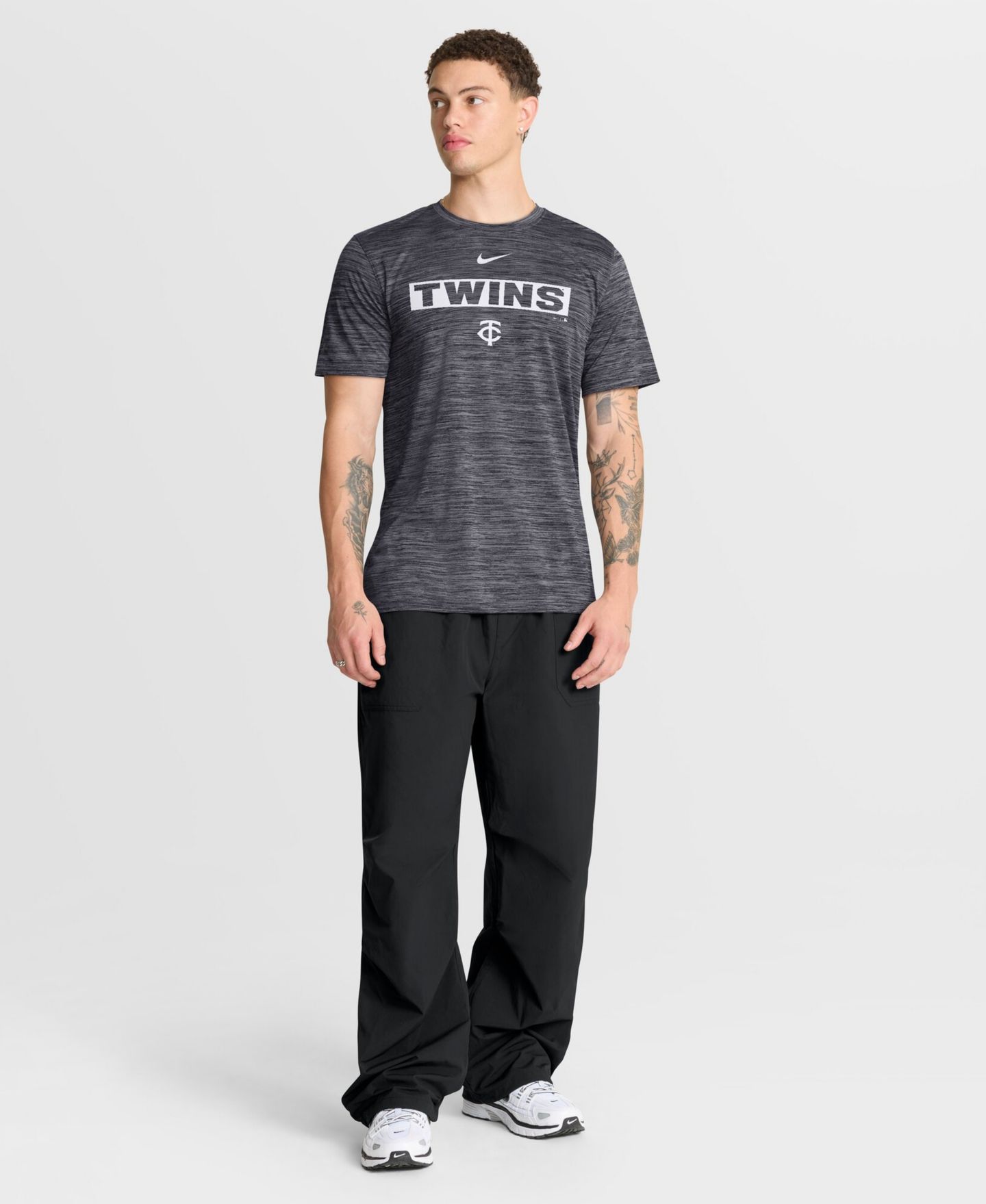 Мужская футболка Nike Black Minnesota Twins Velocity Dri-FIT — фото 2